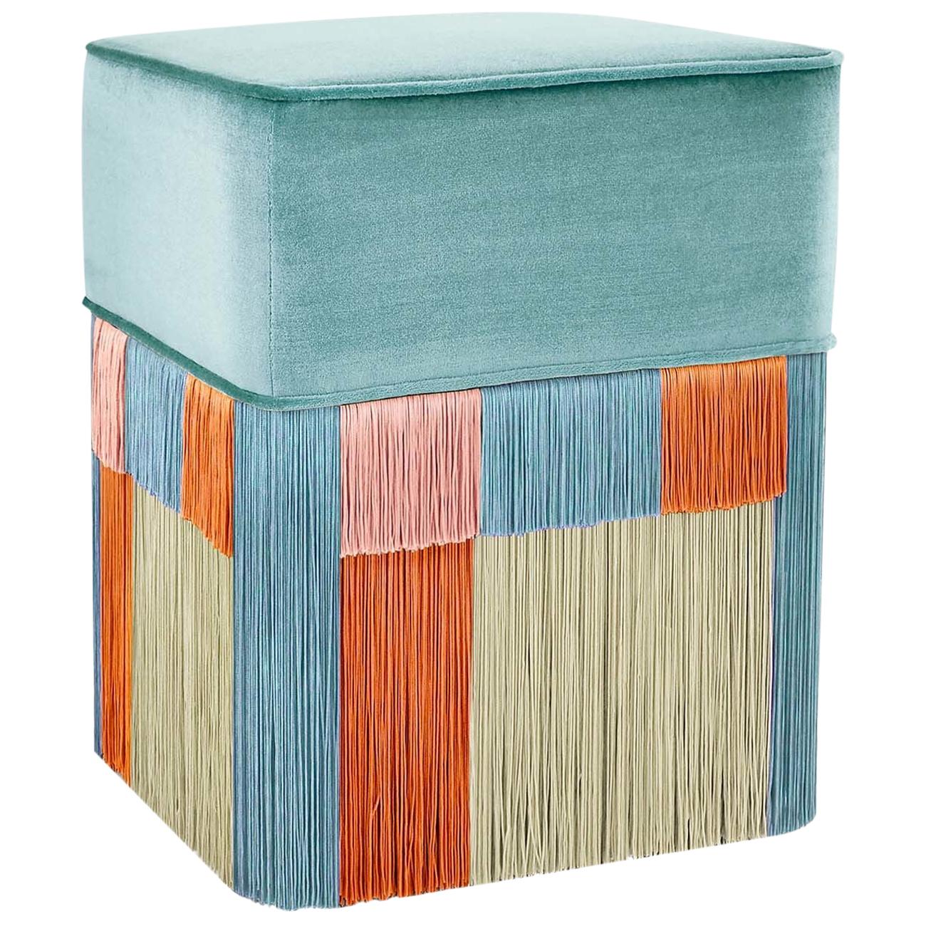 Geometrischer Wiener Couture-Hocker in Hellblau im Angebot