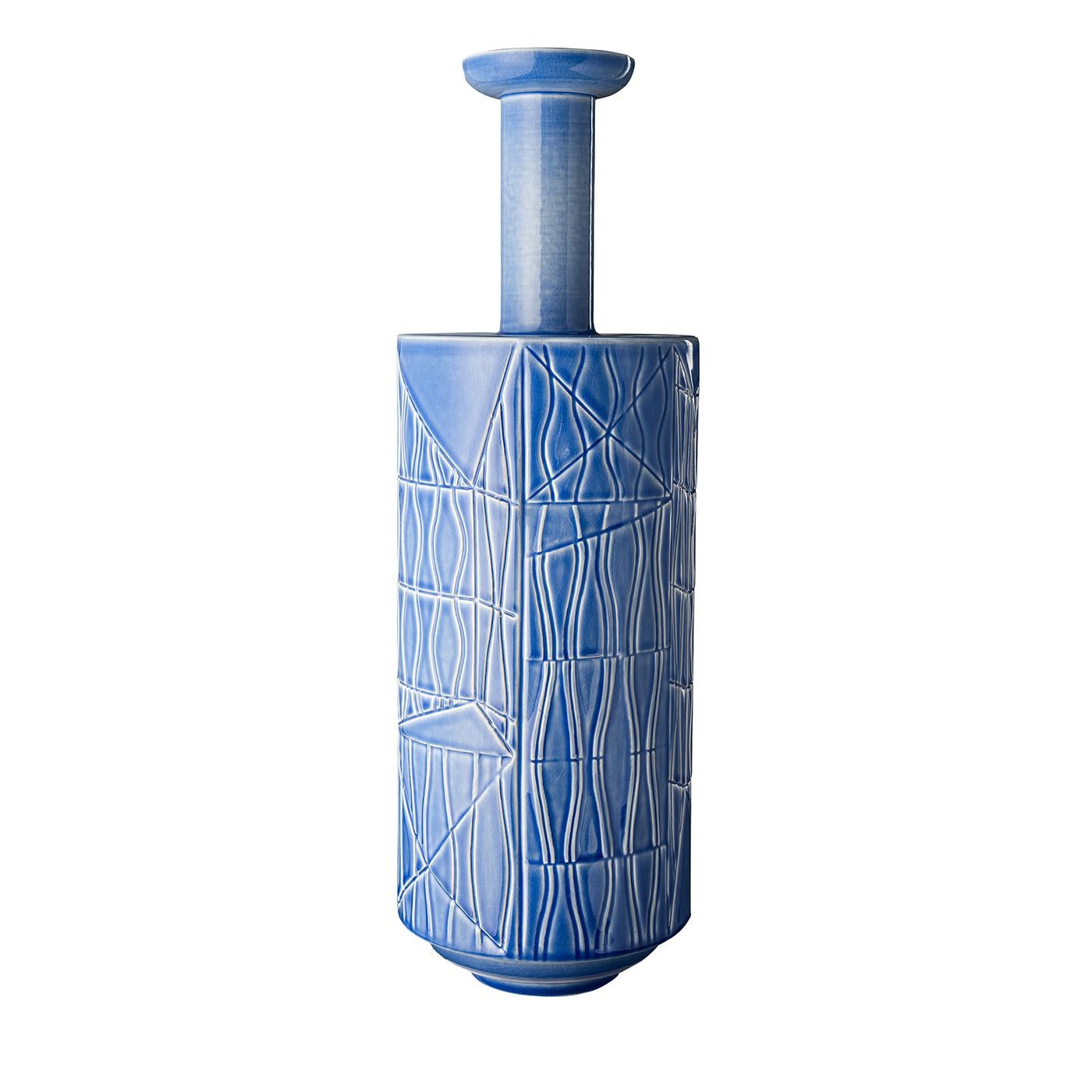 Vase décoratif bleu clair par Bethan Laura Wood en vente 1