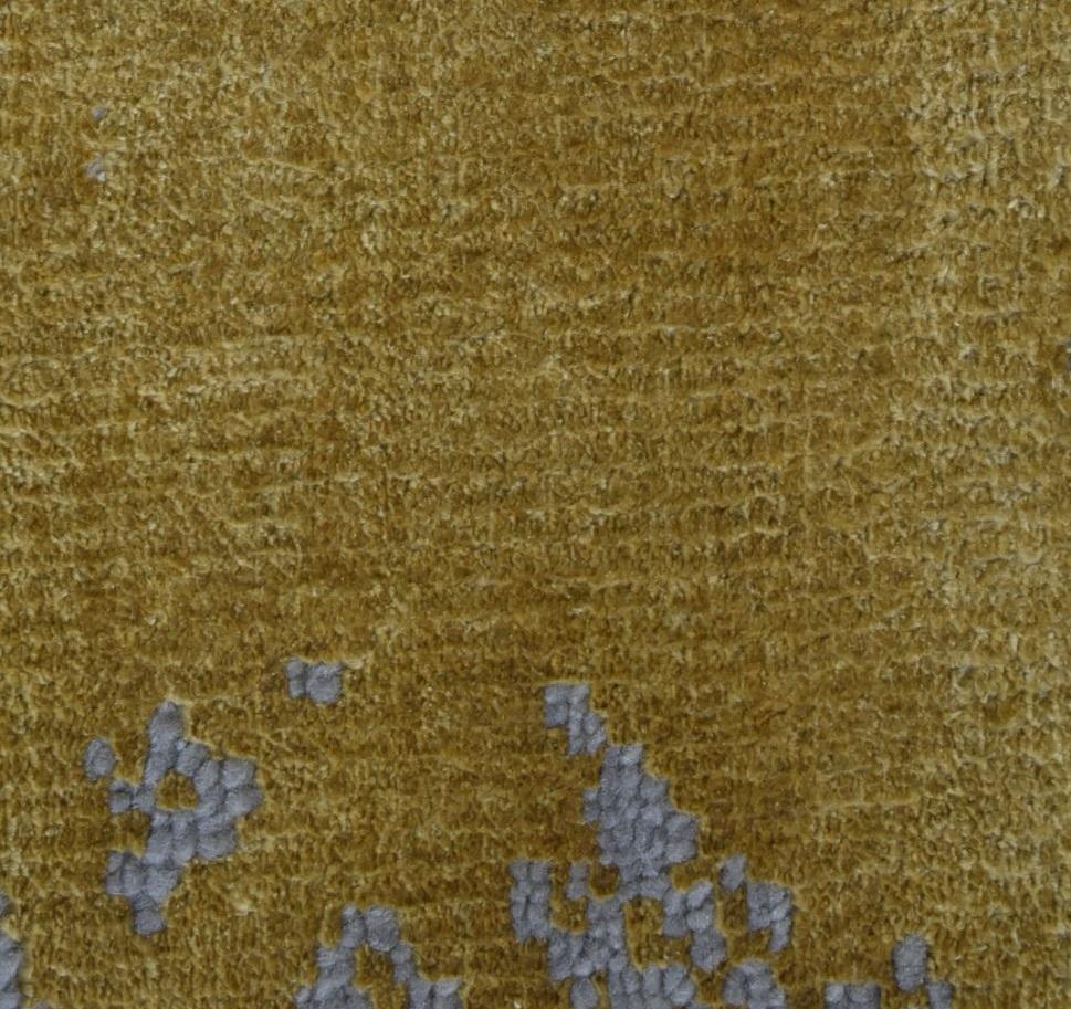 Moderner, abstrakter, handgeknüpfter Teppich in Hellblau, Grau und Gold (Handgewebt) im Angebot
