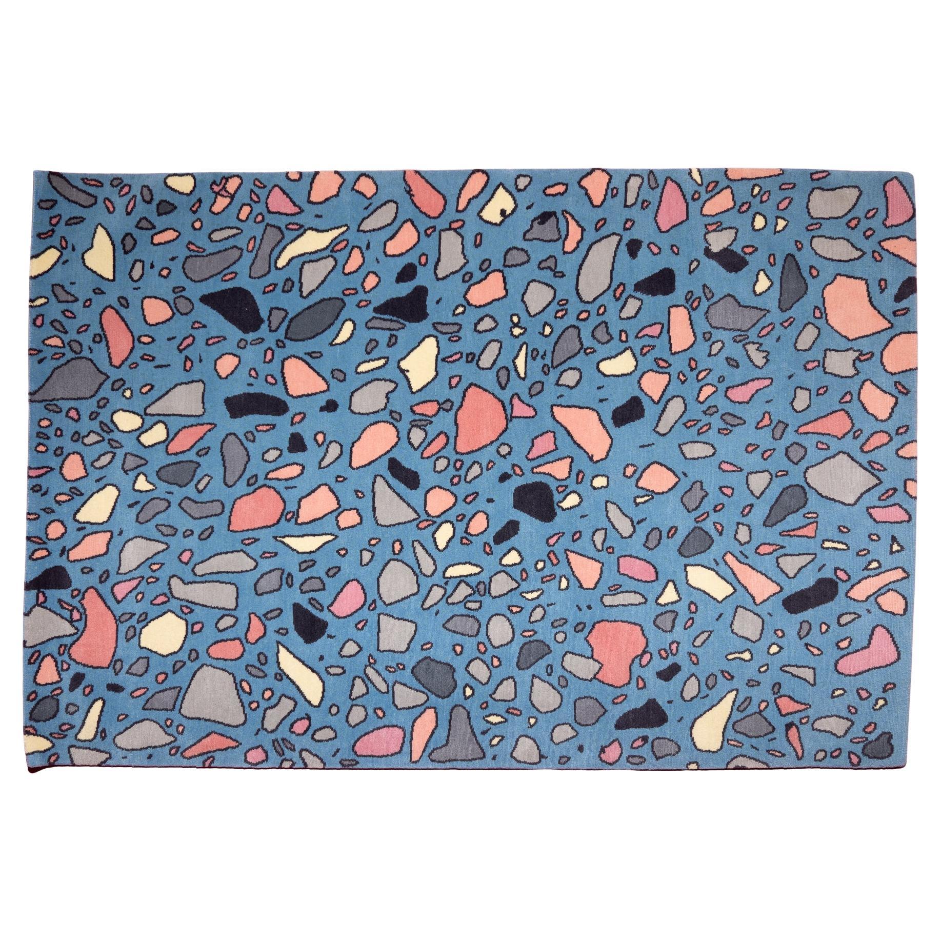 Hellblauer handgefertigter Teppich aus Nepal (Terrazzo Collection
S)