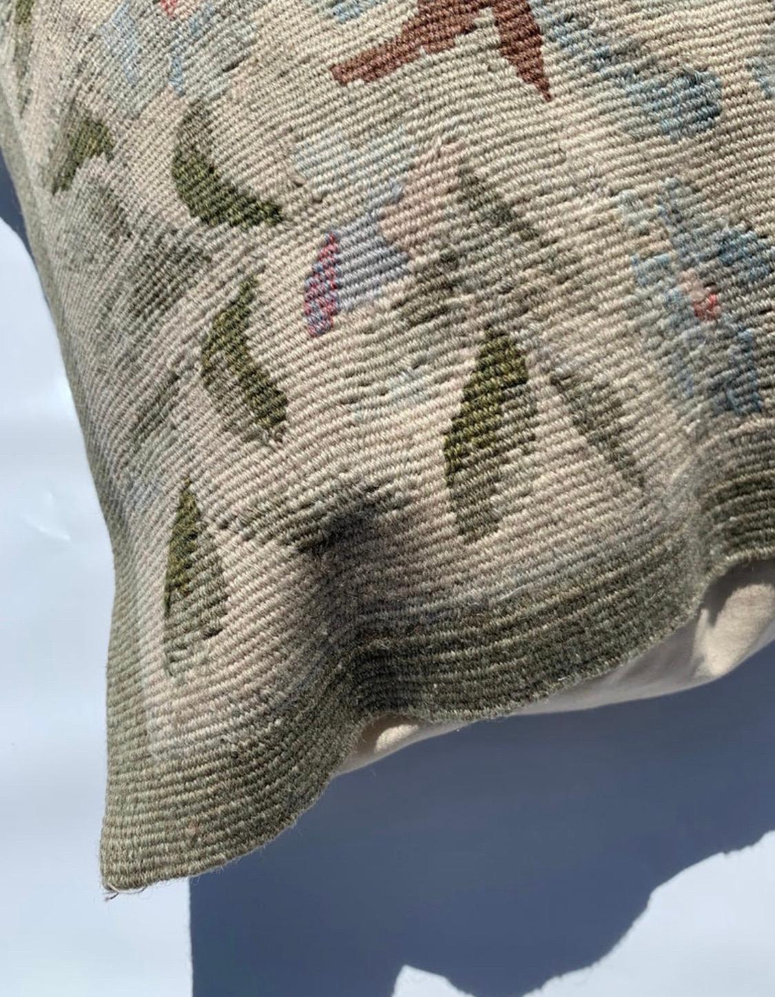 Light Blue Ivory French Provincial Floral Needlepoint Square Cushion Pillow In Excellent Condition For Sale In New York, NY