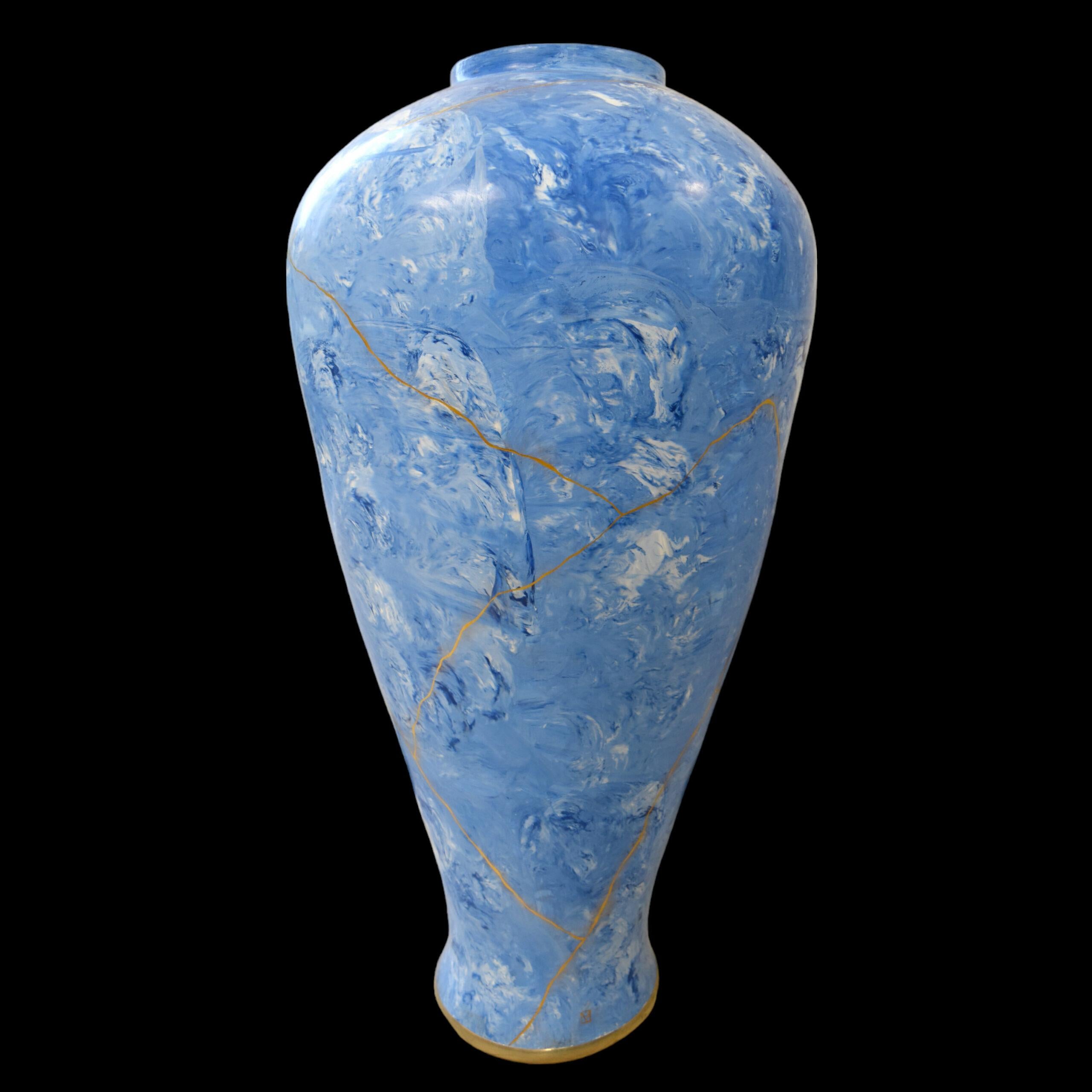Vasetti da tè in ceramica di marmo azzurro e kintsugi oro in vendita 1