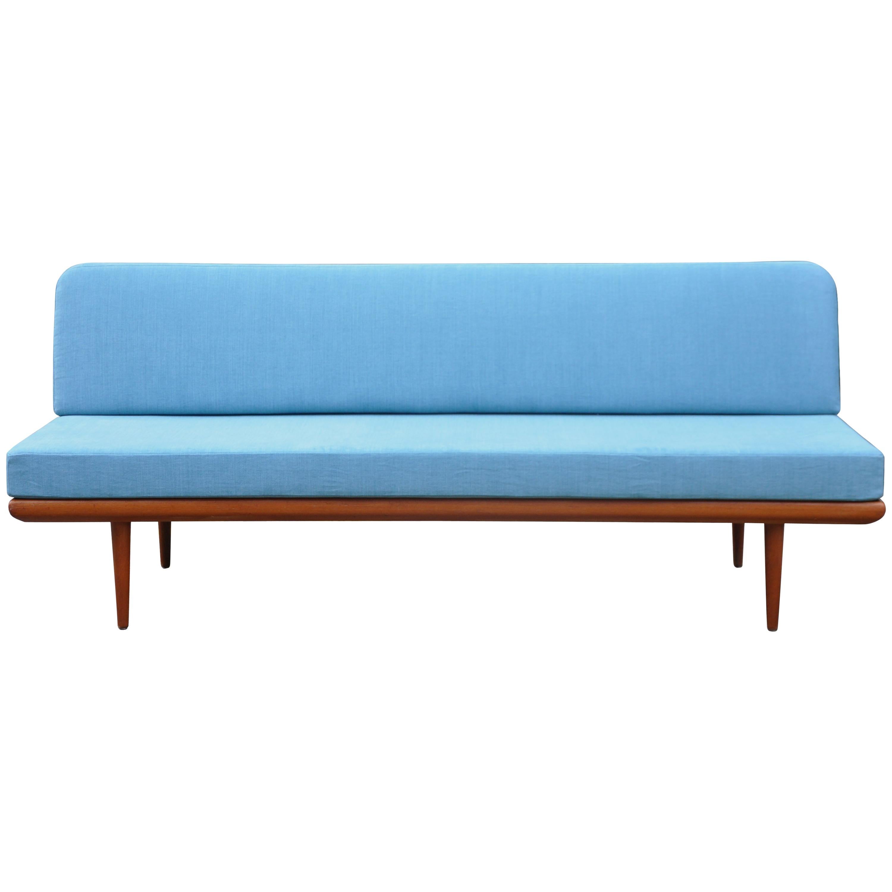 Light Blue Midcentury Minerva Teak Daybed by Peter Hvidt 
Orla Mølgaard-Nielsen