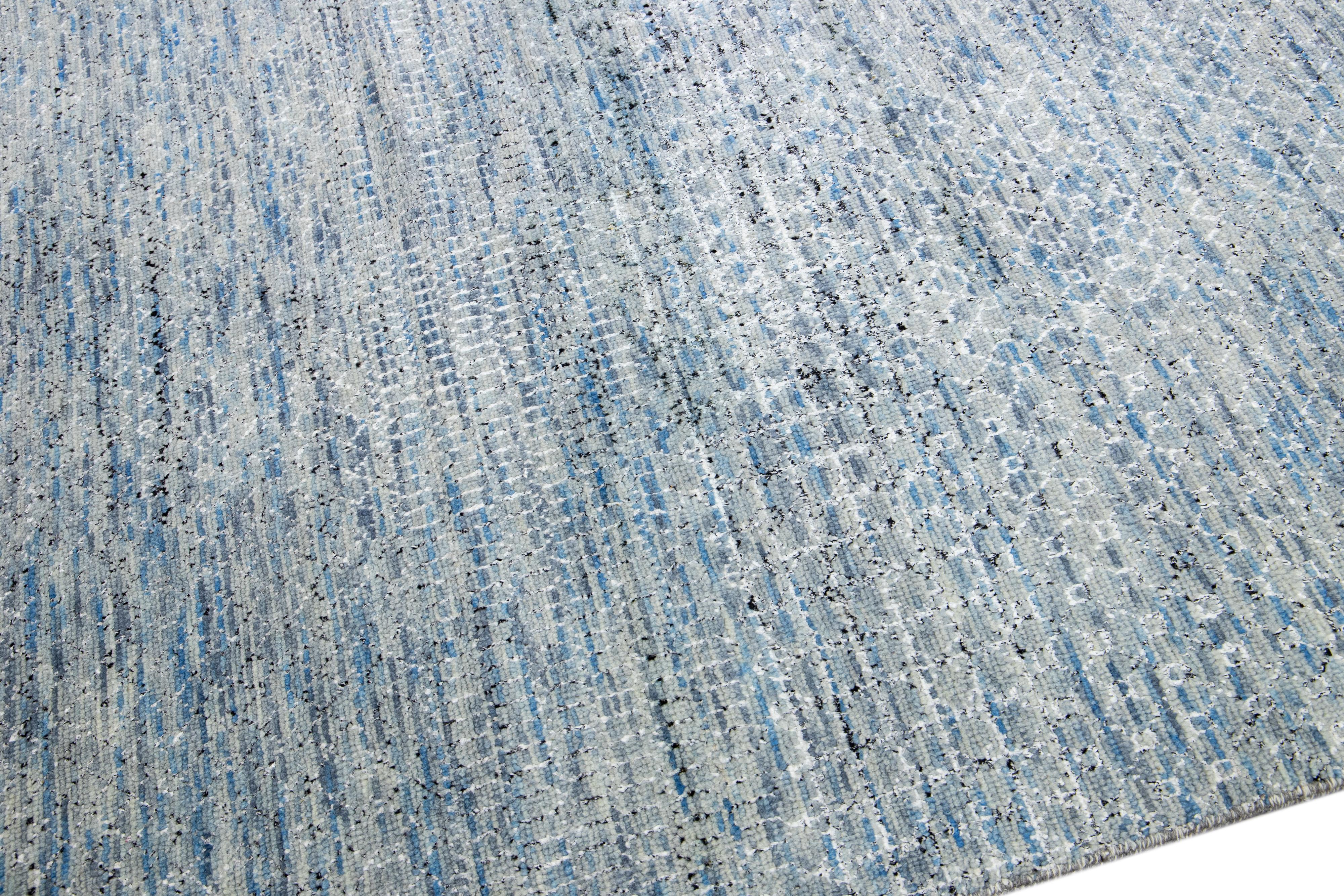 Light Blue Modern Savannah Handmade Geometric Oversize Wool Rug For Sale 4