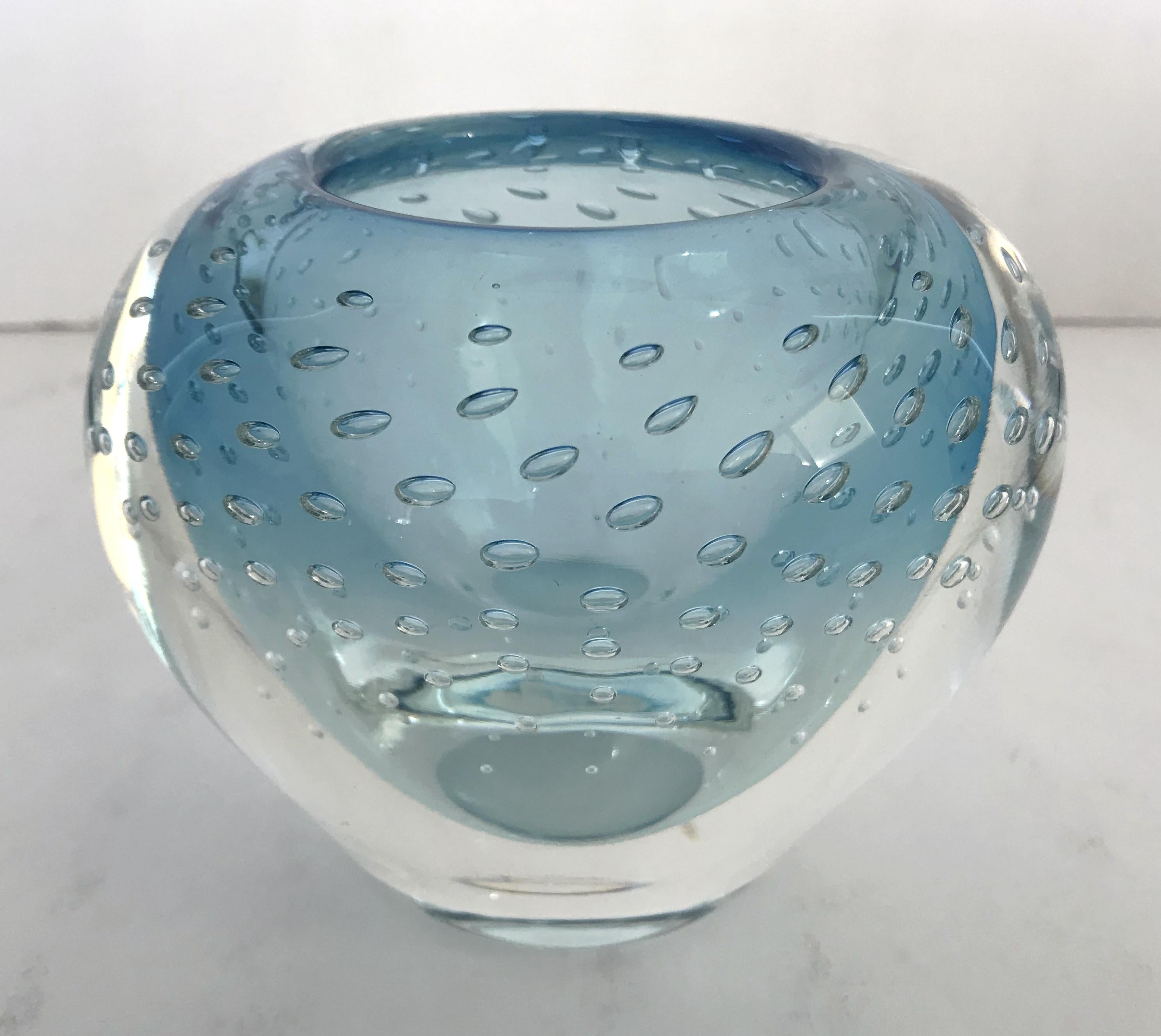 Mid-Century Modern Light Blue Murano Pulegoso Bowl For Sale