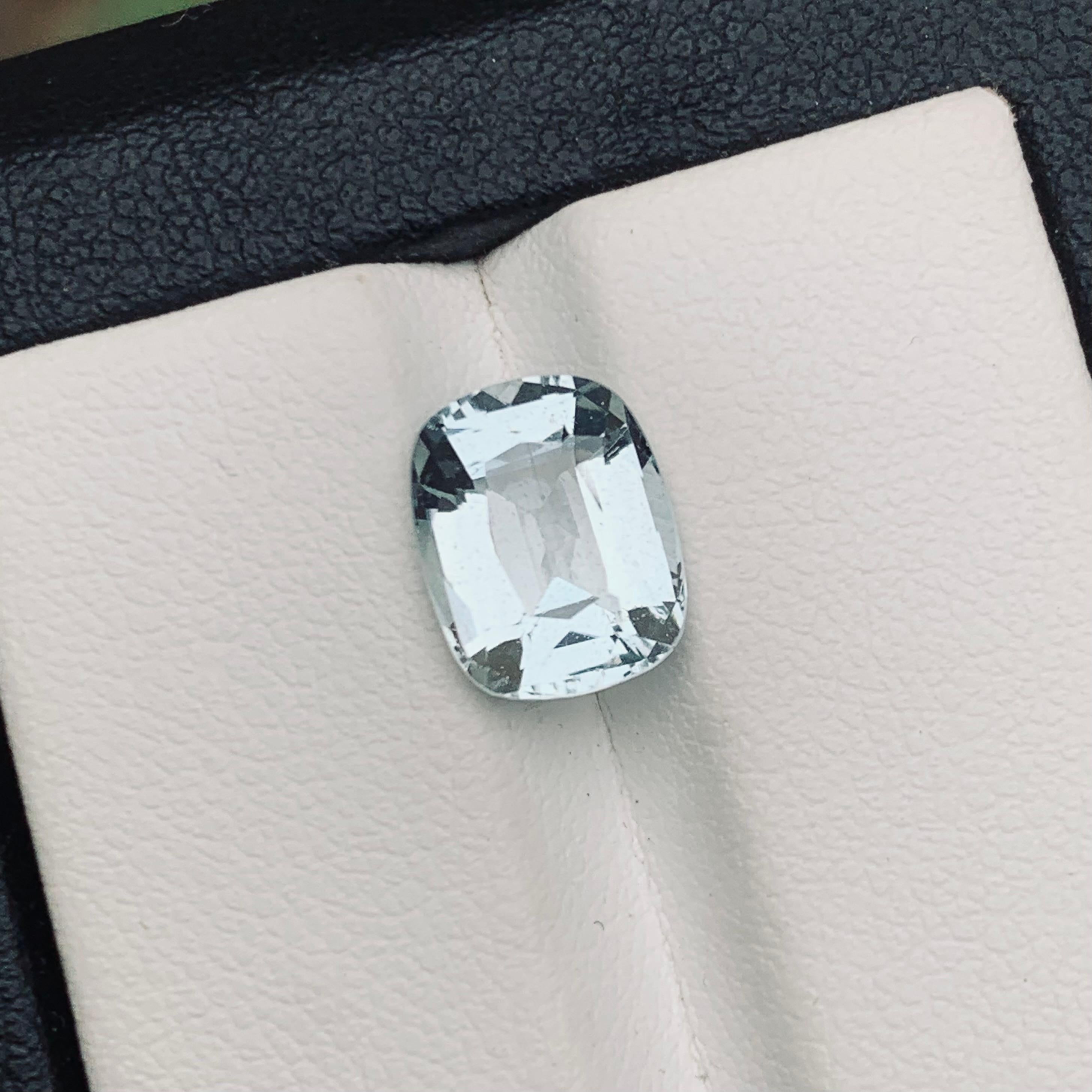Light Blue Natural Aquamarine Ring Pendant Loose Gemstone 2.85 Carat Cushion Cut For Sale 6