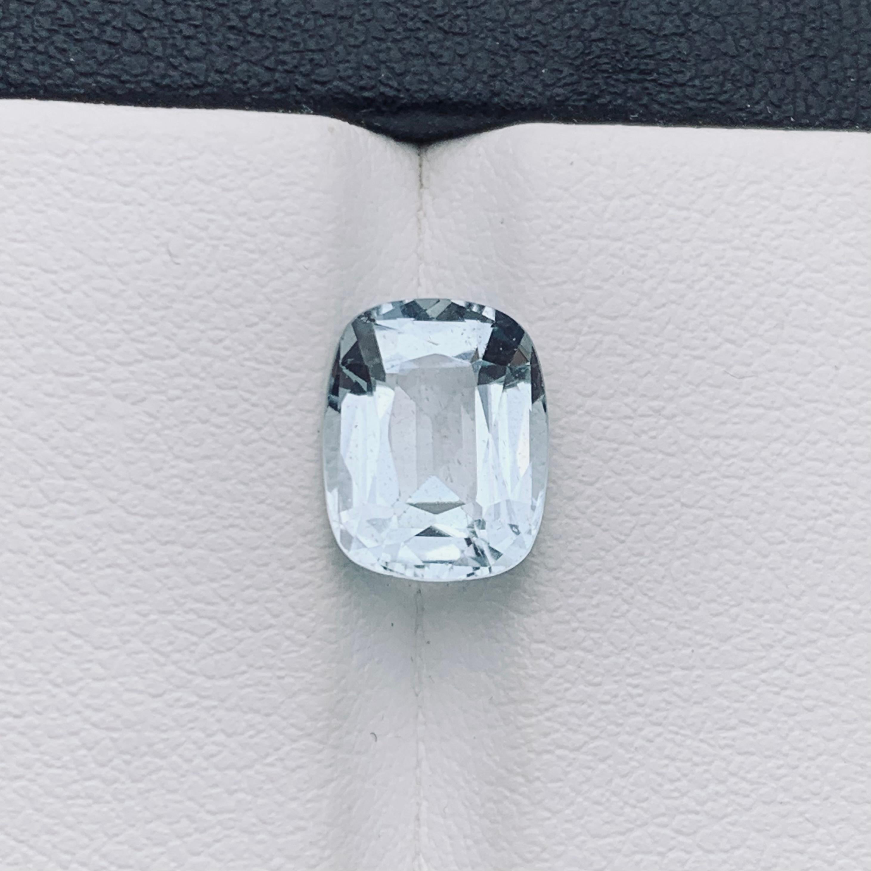 Light Blue Natural Aquamarine Ring Pendant Loose Gemstone 2.85 Carat Cushion Cut For Sale 8