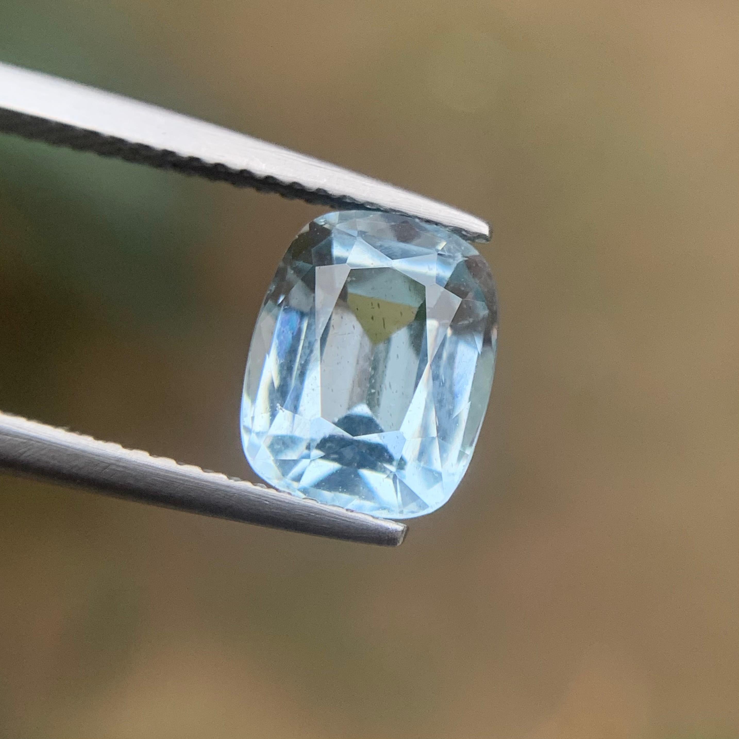 Women's or Men's Light Blue Natural Aquamarine Ring Pendant Loose Gemstone 2.85 Carat Cushion Cut For Sale