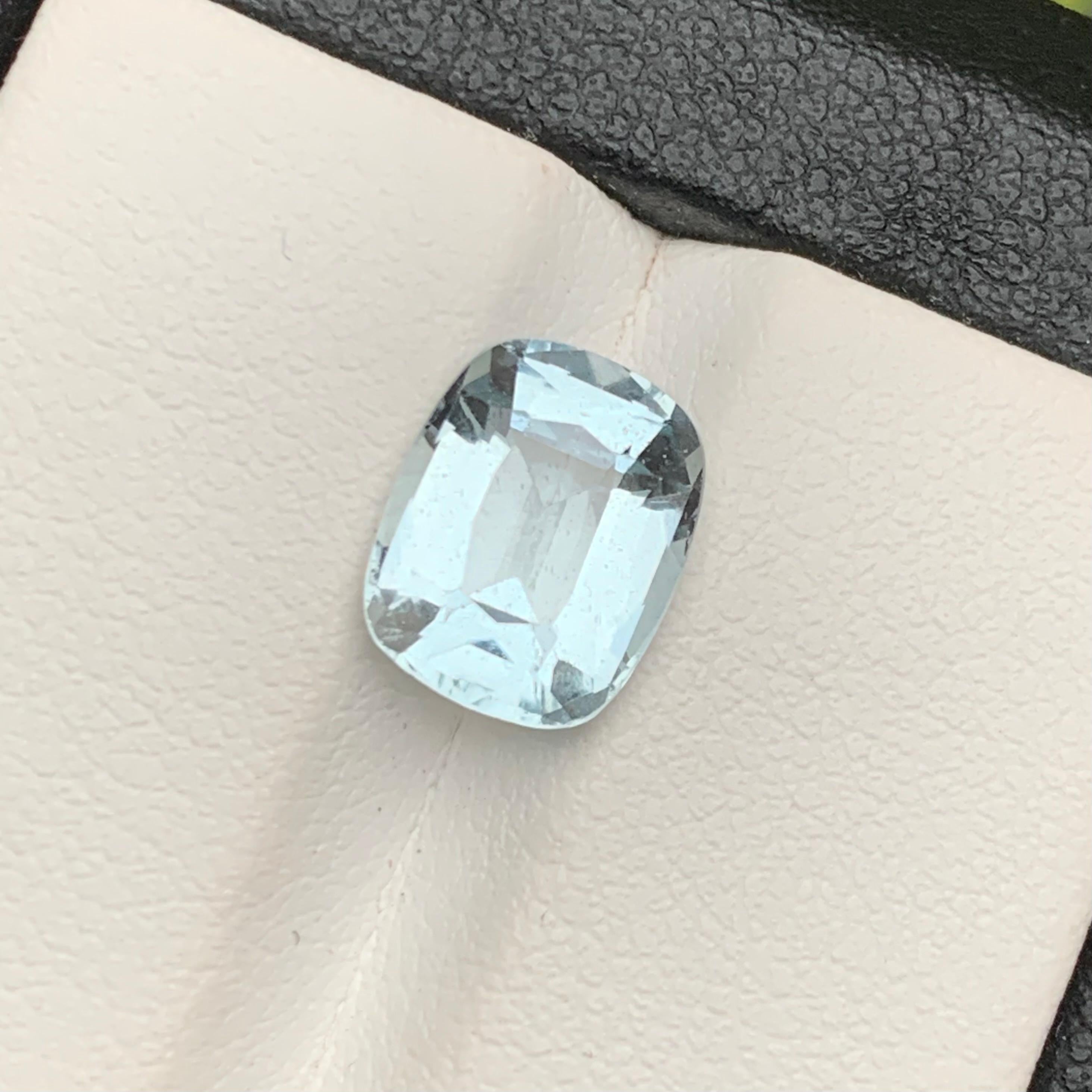 Light Blue Natural Aquamarine Ring Pendant Loose Gemstone 2.85 Carat Cushion Cut For Sale 2