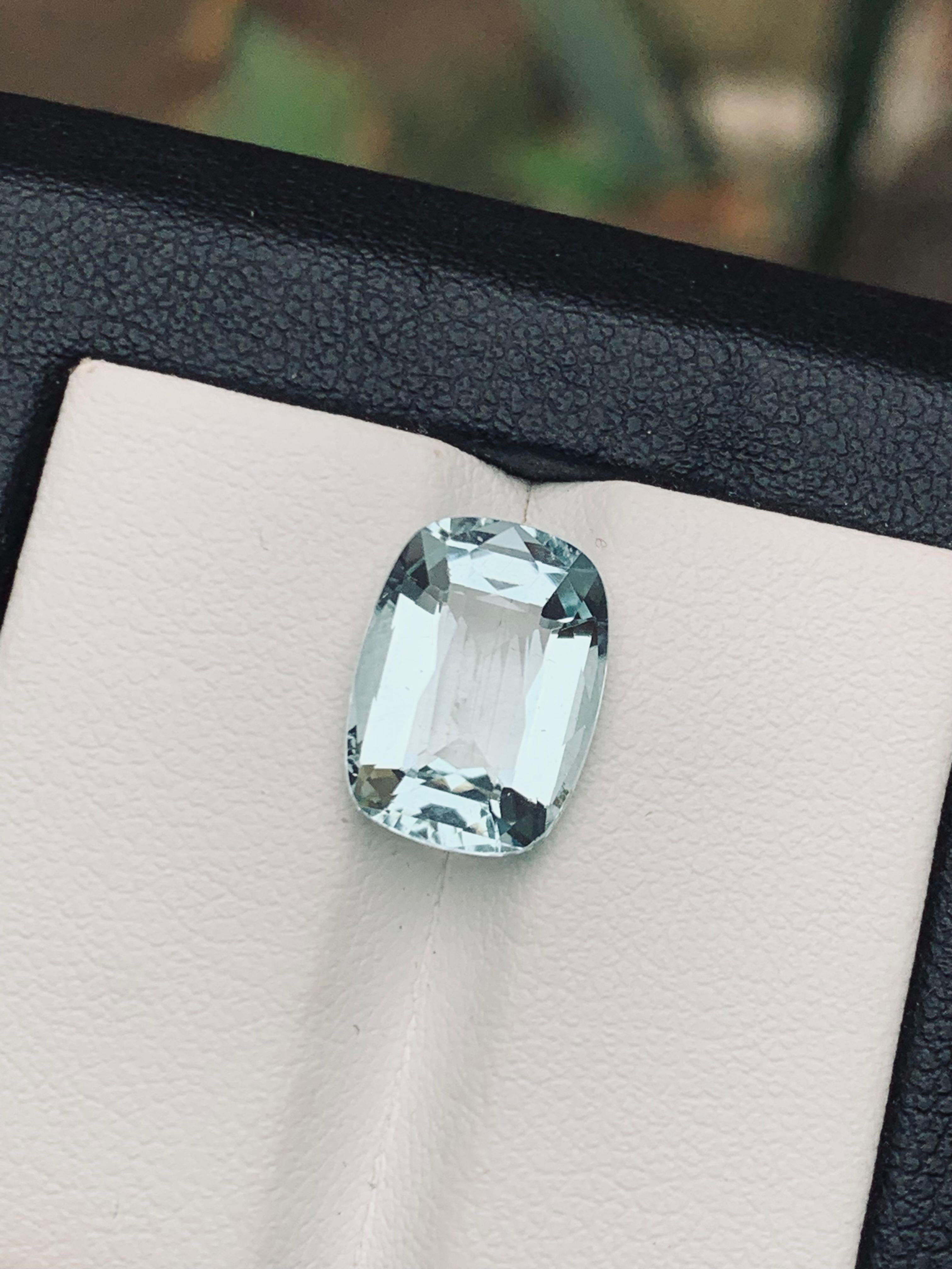 Light Blue Natural Aquamarine Ring Pendant Loose Gemstone 4.20 Carat Cushion Cut For Sale 7