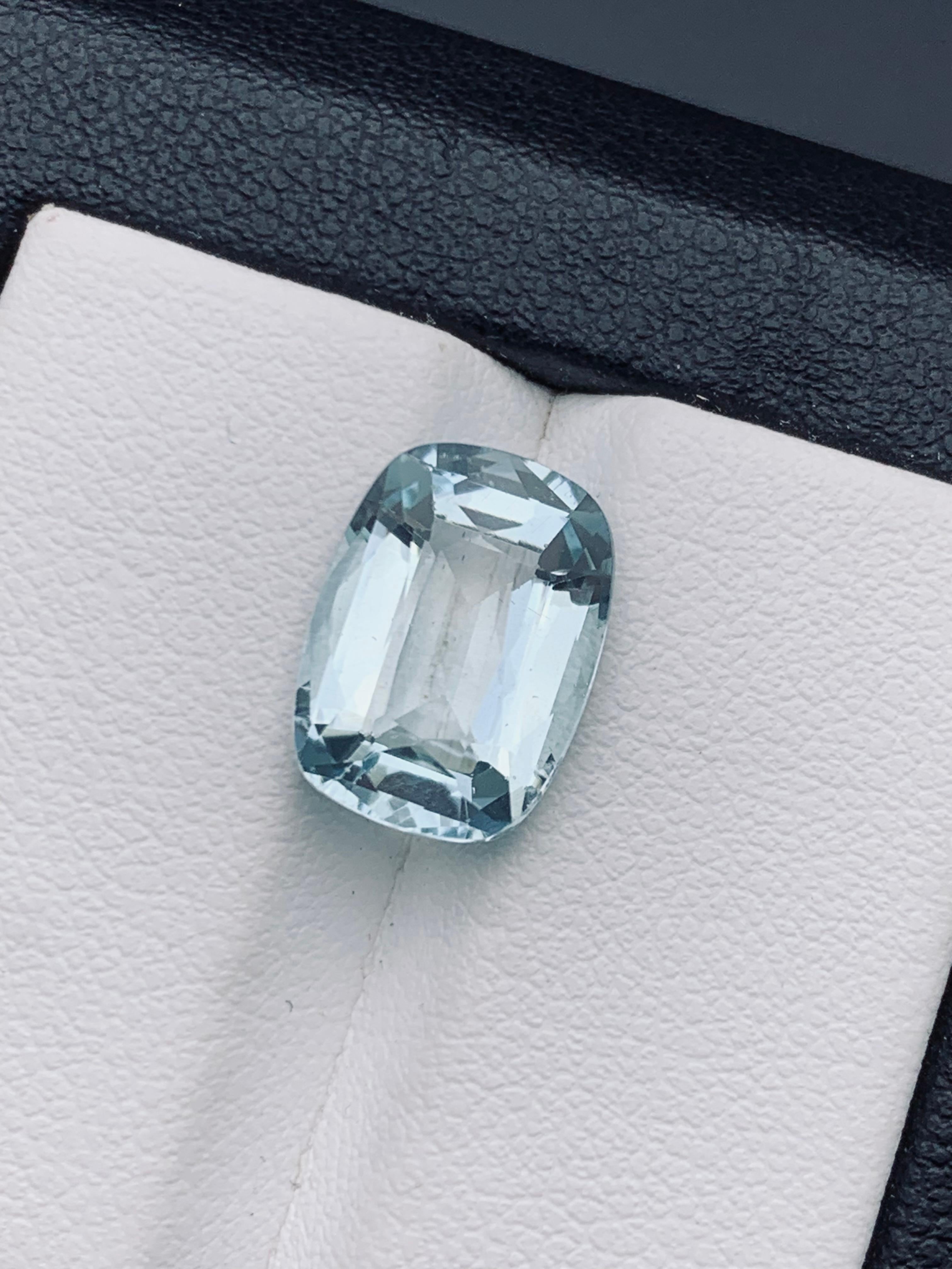 Light Blue Natural Aquamarine Ring Pendant Loose Gemstone 4.20 Carat Cushion Cut For Sale 8