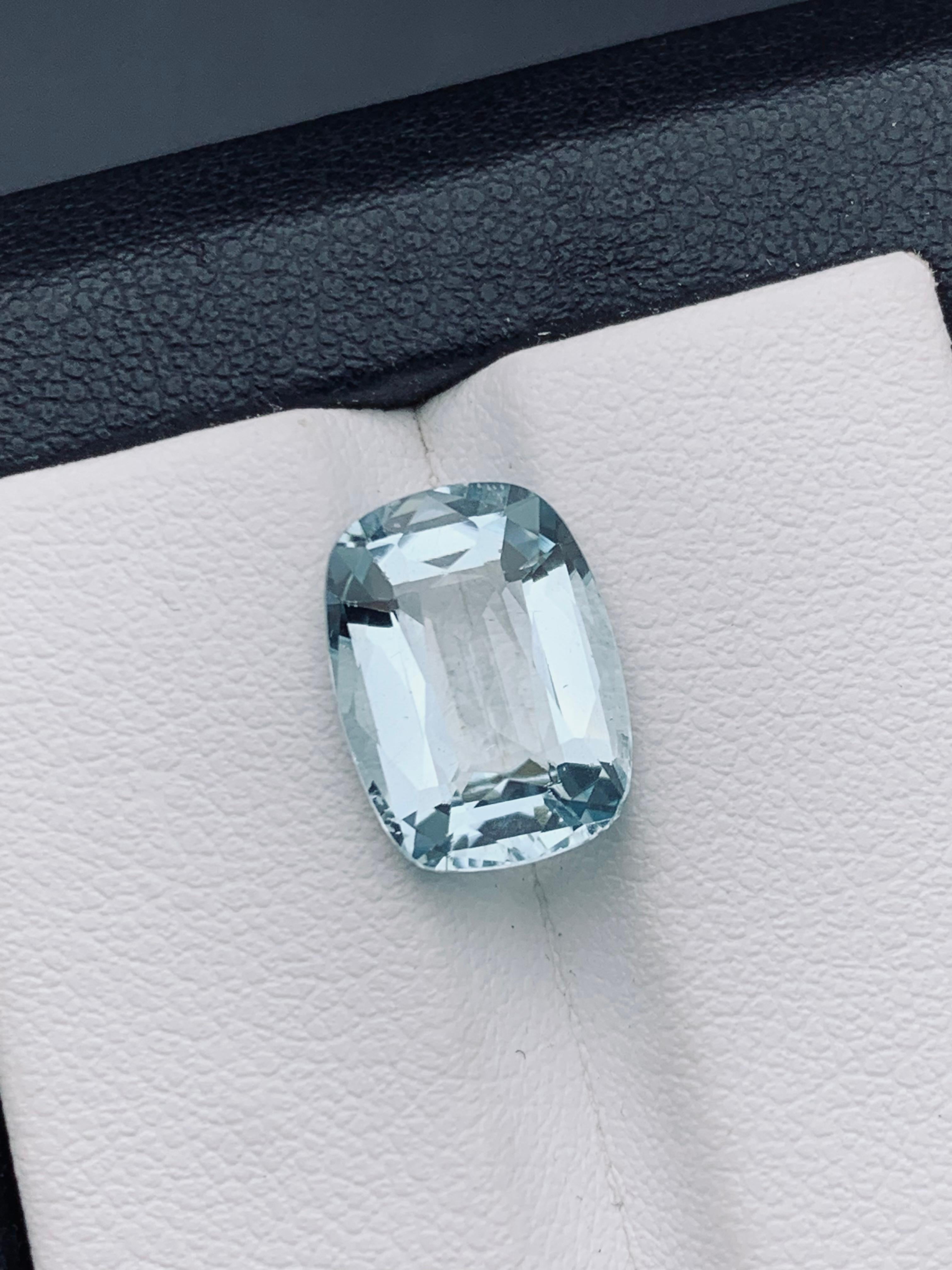 Light Blue Natural Aquamarine Ring Pendant Loose Gemstone 4.20 Carat Cushion Cut In New Condition For Sale In Peshawar, PK