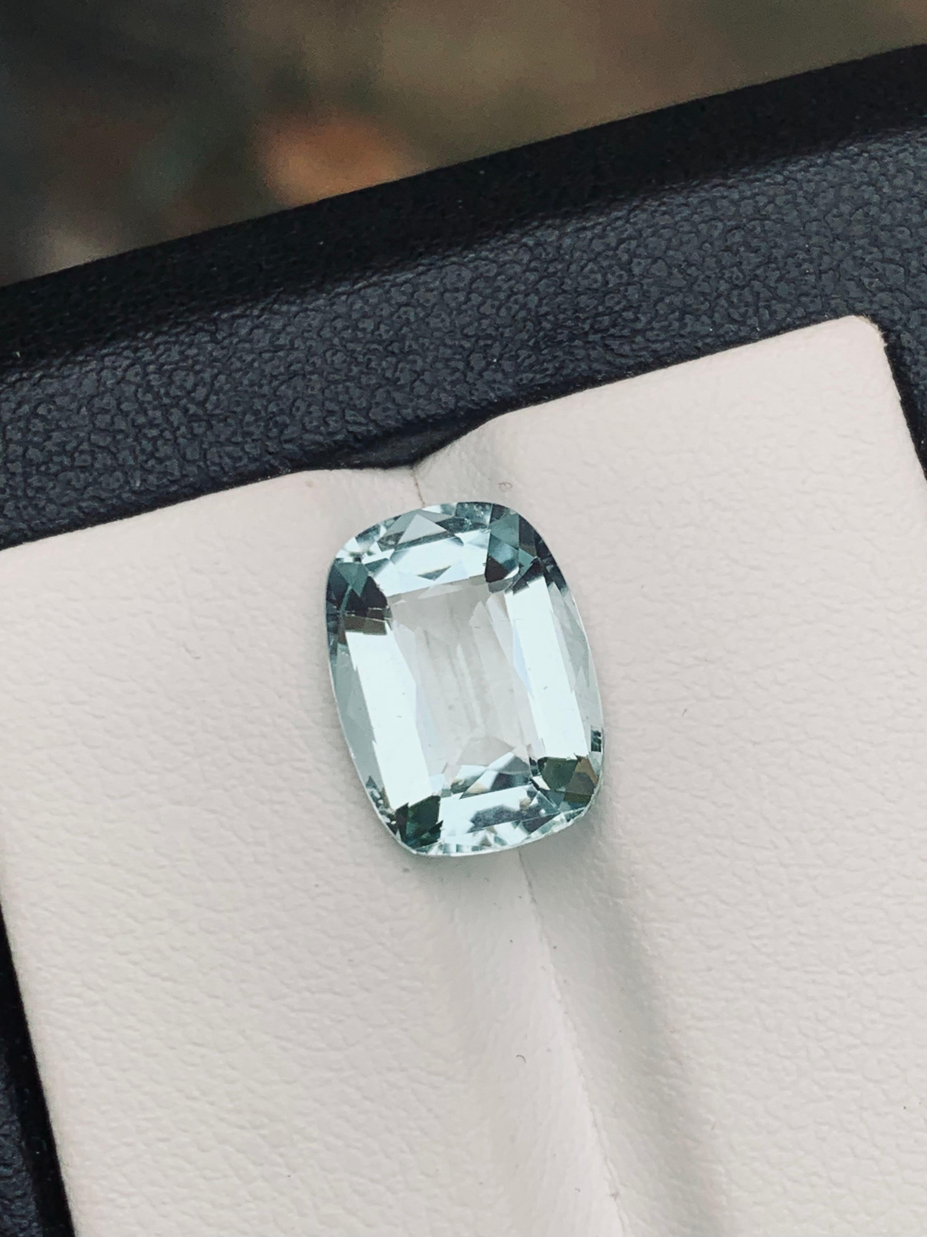 Light Blue Natural Aquamarine Ring Pendant Loose Gemstone 4.20 Carat Cushion Cut For Sale 2