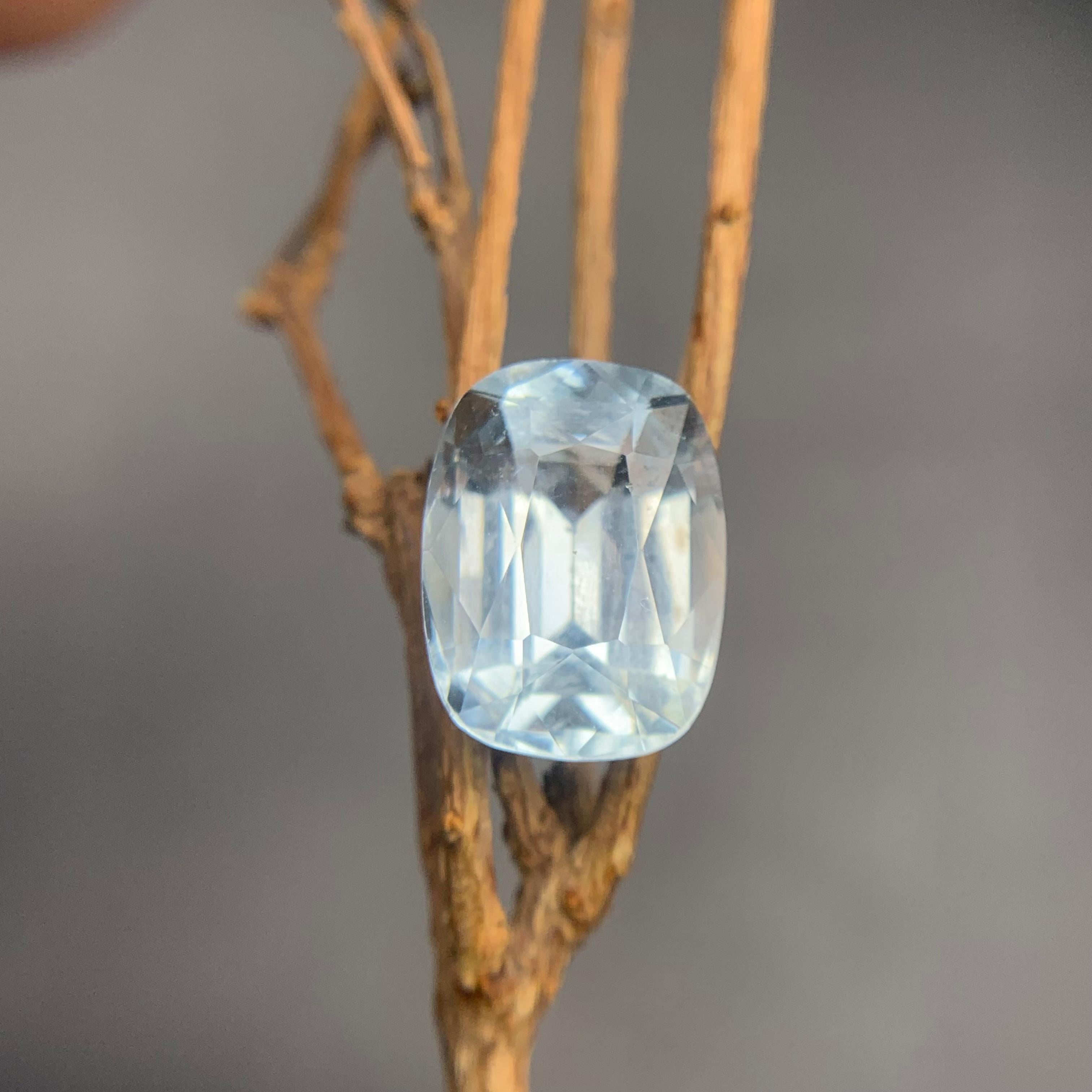 Light Blue Natural Aquamarine Ring Pendant Loose Gemstone 5.80 Carat Cushion Cut For Sale 7