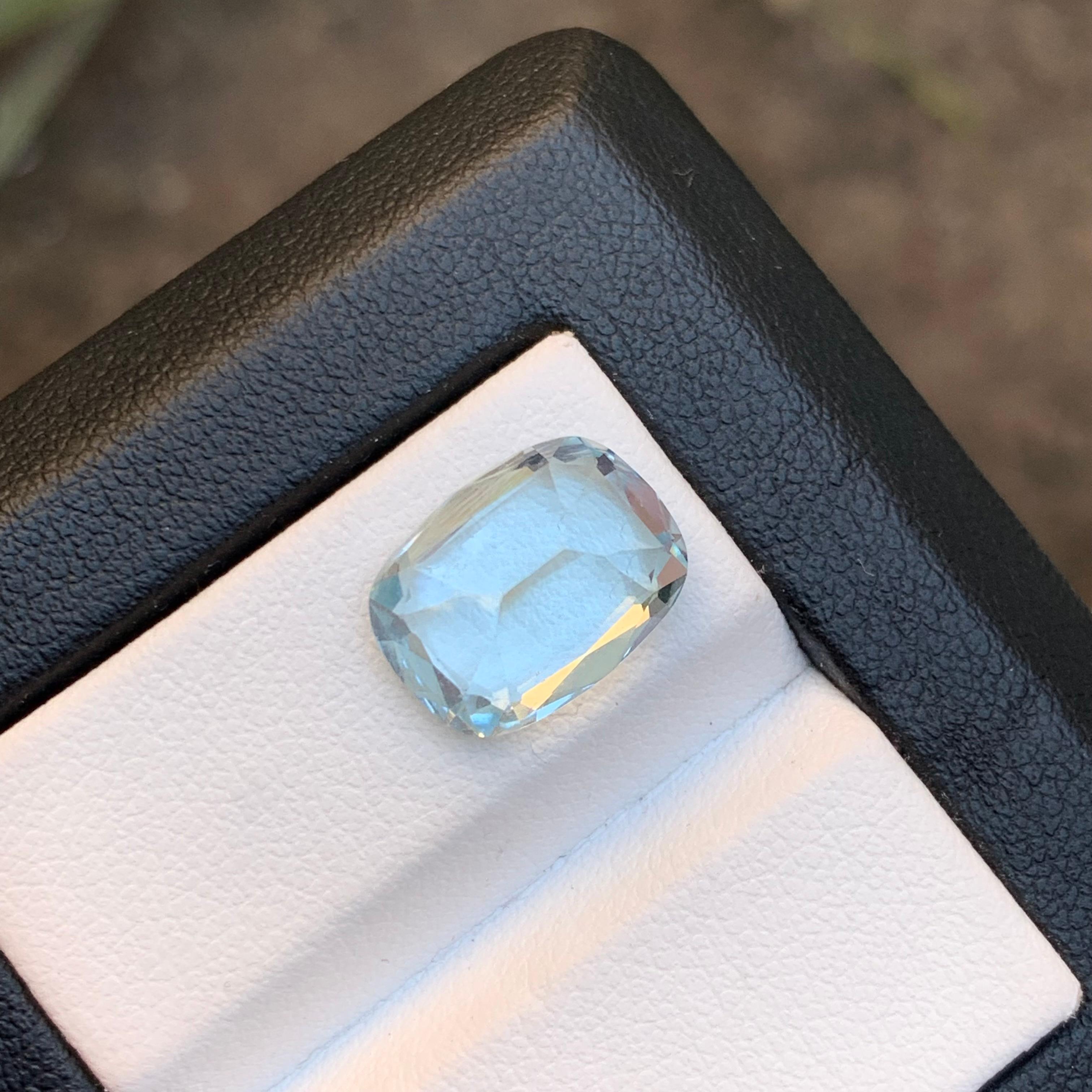 Light Blue Natural Aquamarine Ring Pendant Loose Gemstone 5.80 Carat Cushion Cut For Sale 3