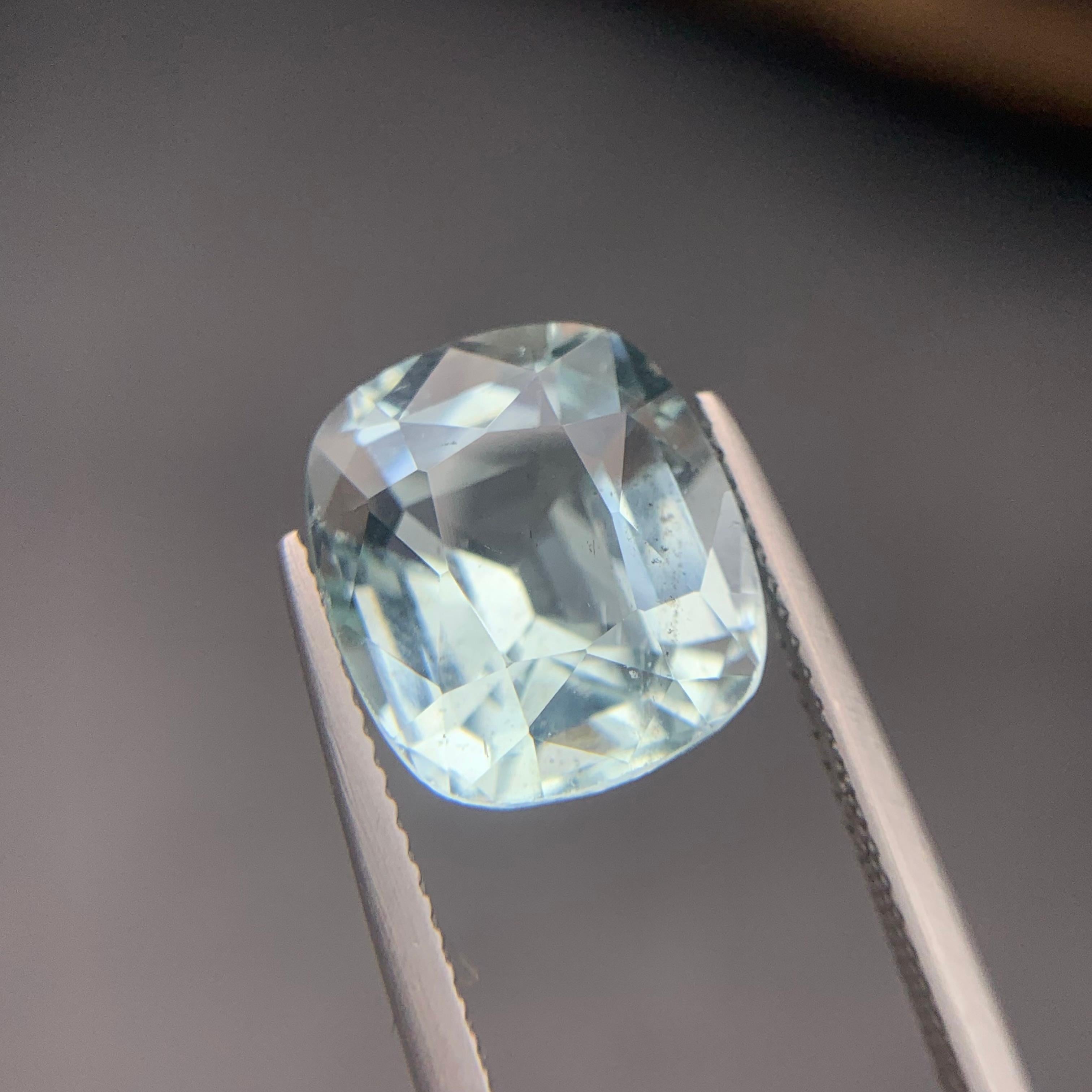 Light Blue Natural Aquamarine Ring Pendant Loose Gemstone 7.46 Carat Cushion Cut For Sale 6