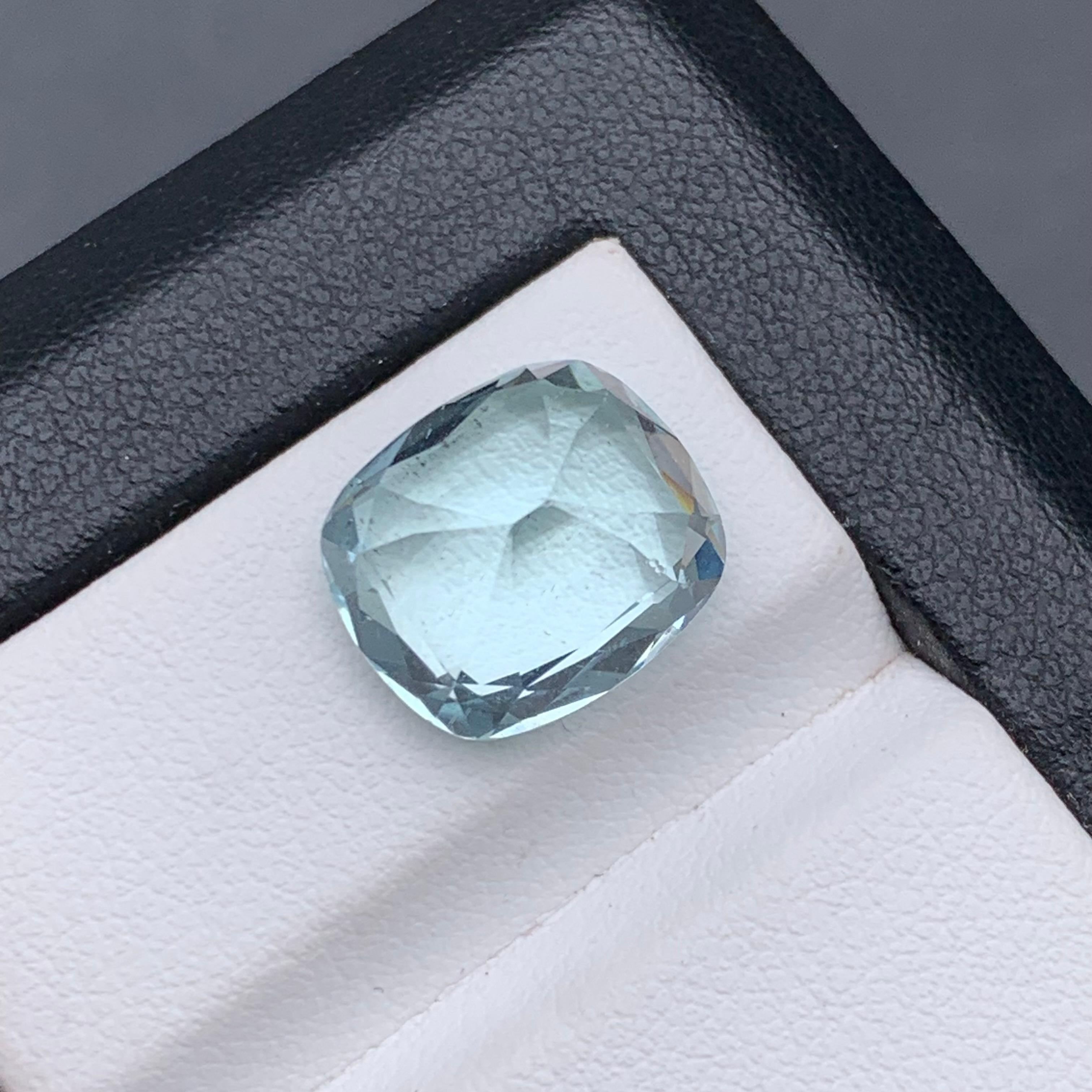Light Blue Natural Aquamarine Ring Pendant Loose Gemstone 7.46 Carat Cushion Cut For Sale 2