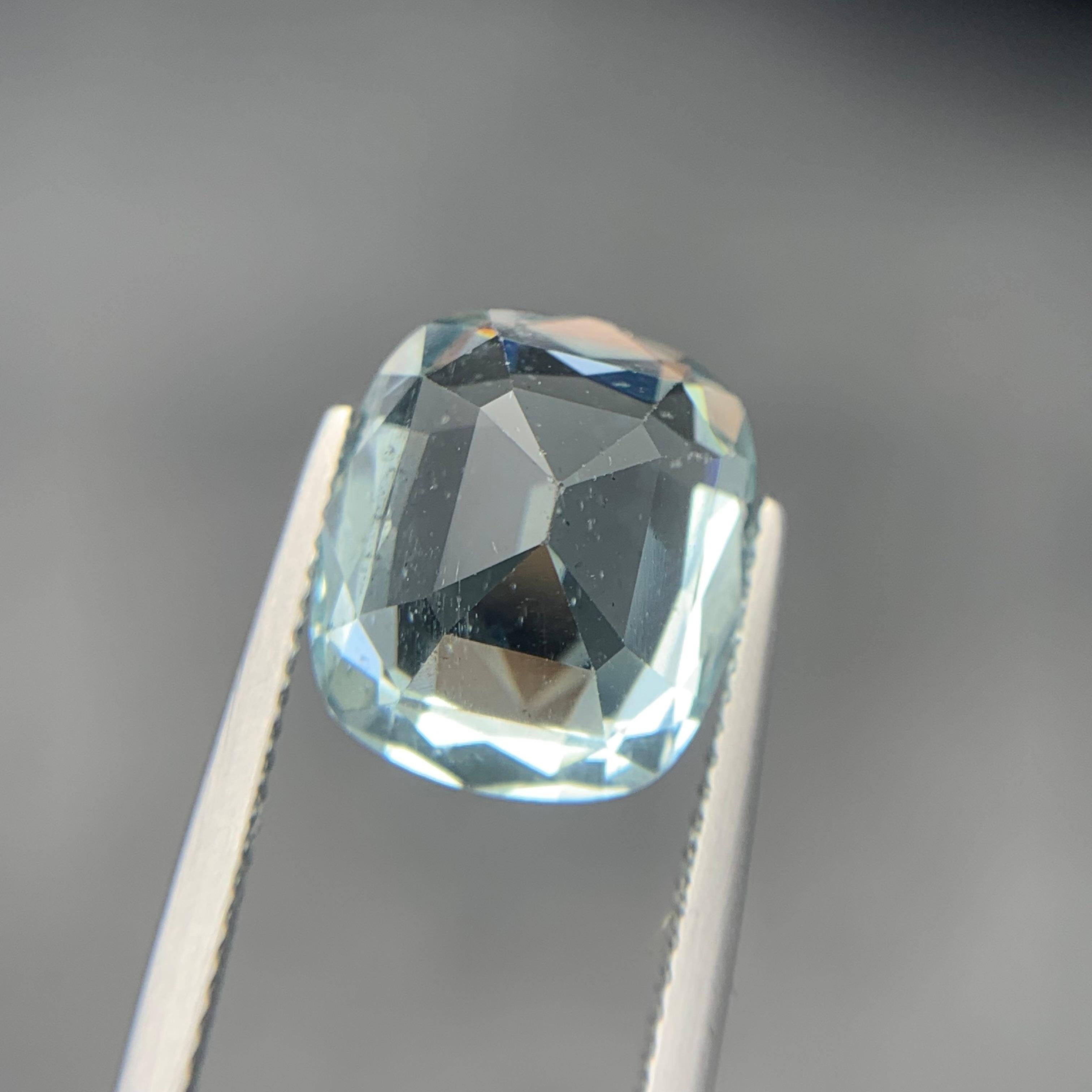 Light Blue Natural Aquamarine Ring Pendant Loose Gemstone 7.46 Carat Cushion Cut For Sale 4