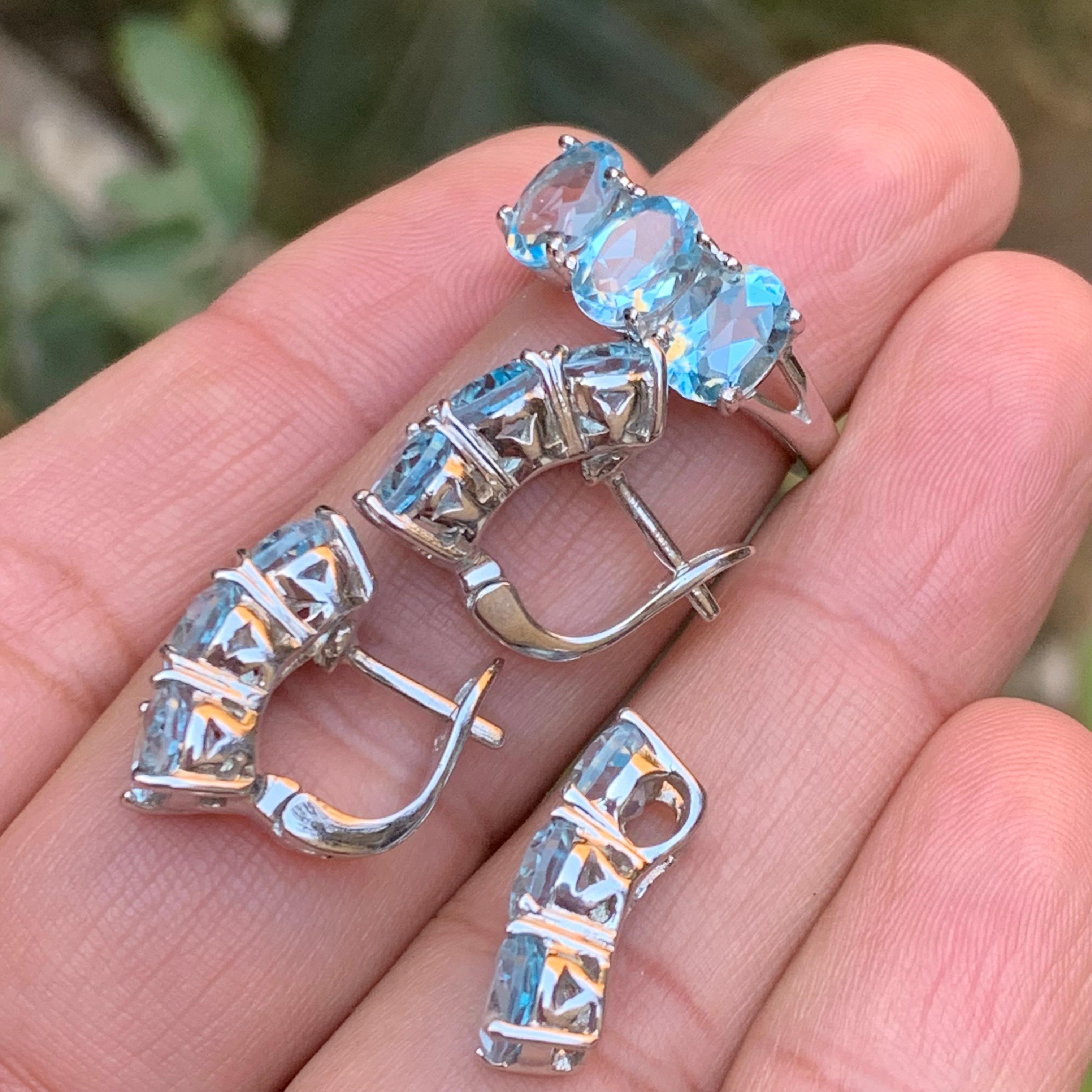 Set di gioielli in argento 925 con topazio naturale azzurro Anello, orecchini e ciondolo in vendita 1
