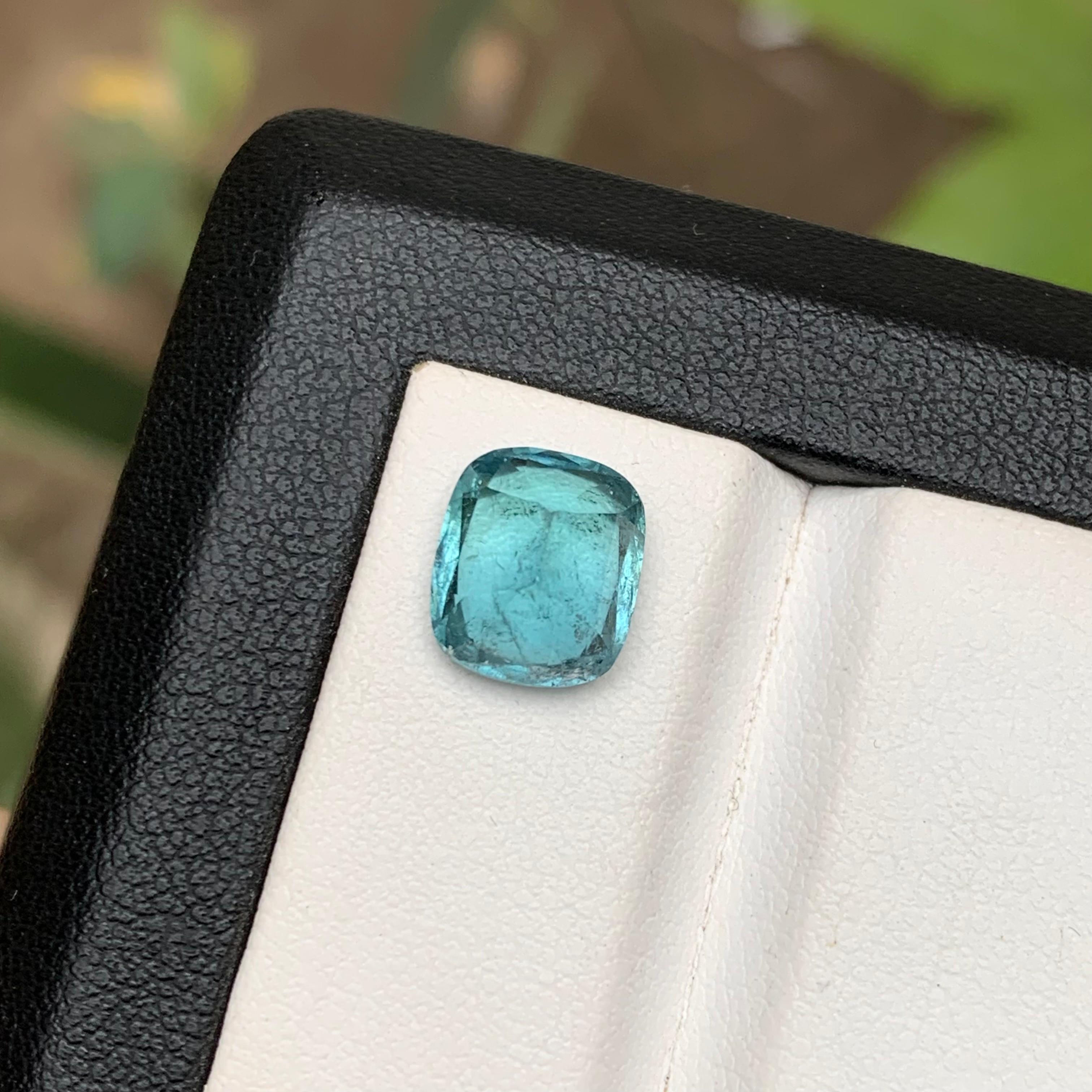 Bague en tourmaline naturelle bleu clair, pierre précieuse non sertie de 3,40 carats, taille coussin en vente 4