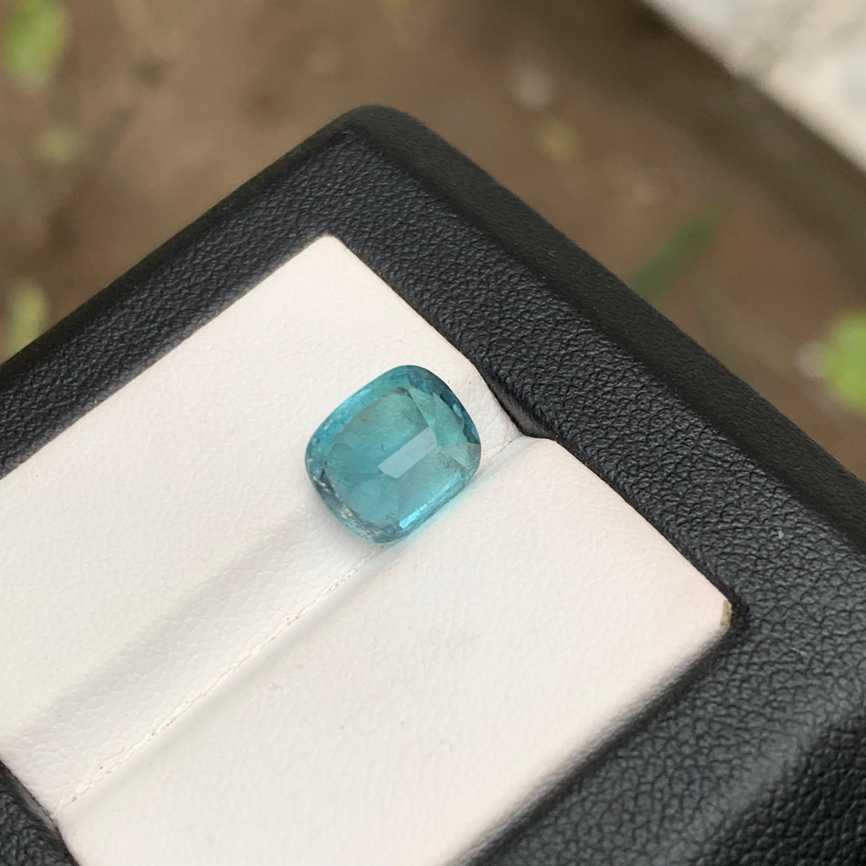 Bague en tourmaline naturelle bleu clair, pierre précieuse non sertie de 3,40 carats, taille coussin Neuf - En vente à Peshawar, PK