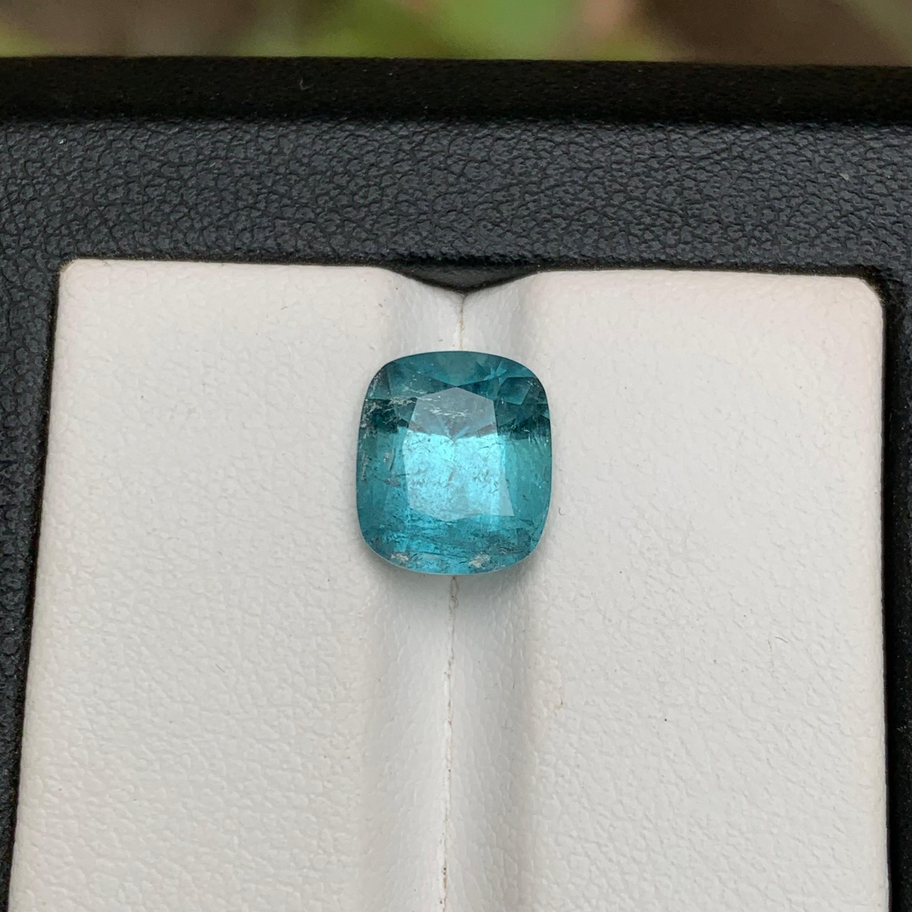 Bague en tourmaline naturelle bleu clair, pierre précieuse non sertie de 3,40 carats, taille coussin en vente 2