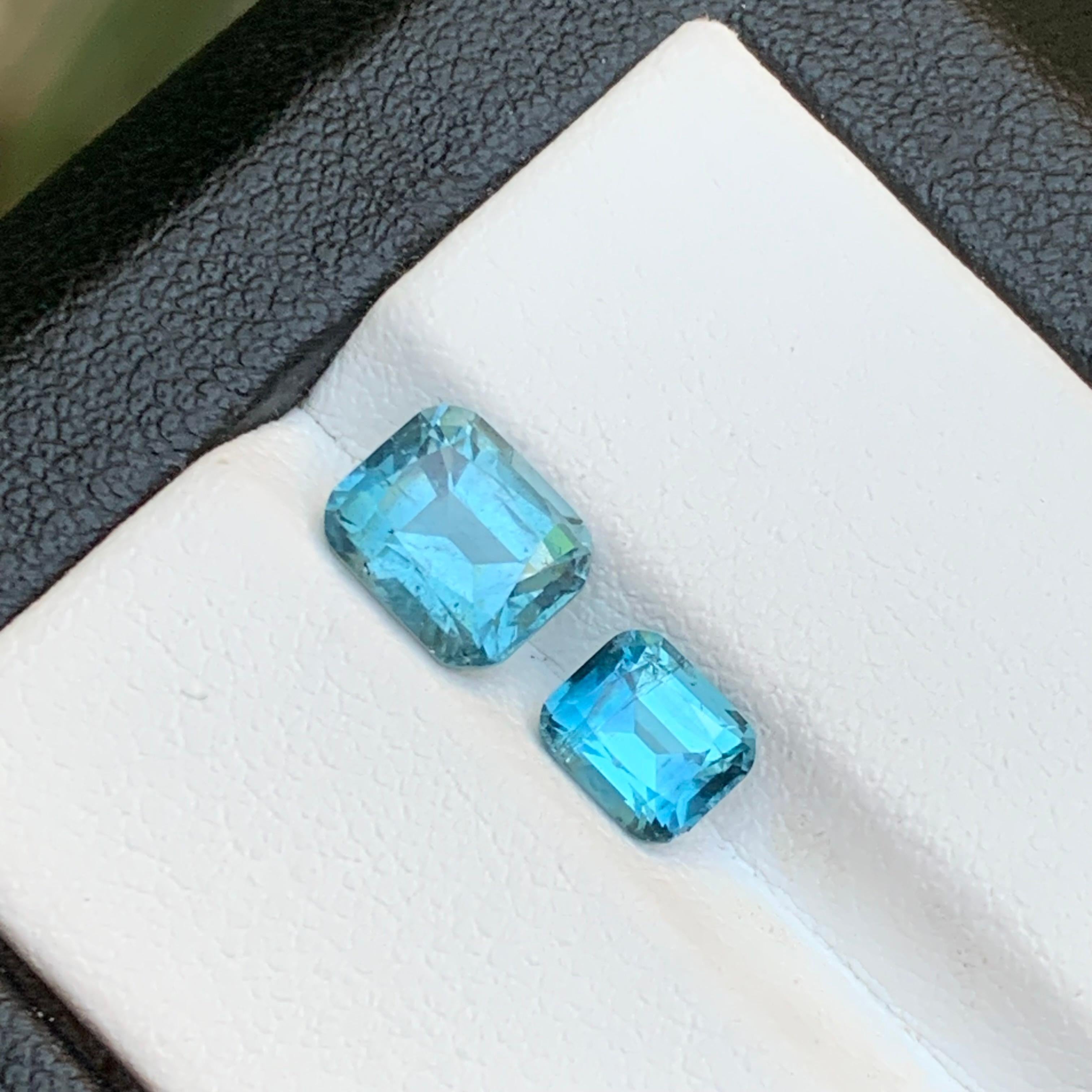 Taille coussin Bague et pendentif en tourmaline naturelle bleu clair, pierres précieuses non serties 2,70 carats taille coussin en vente