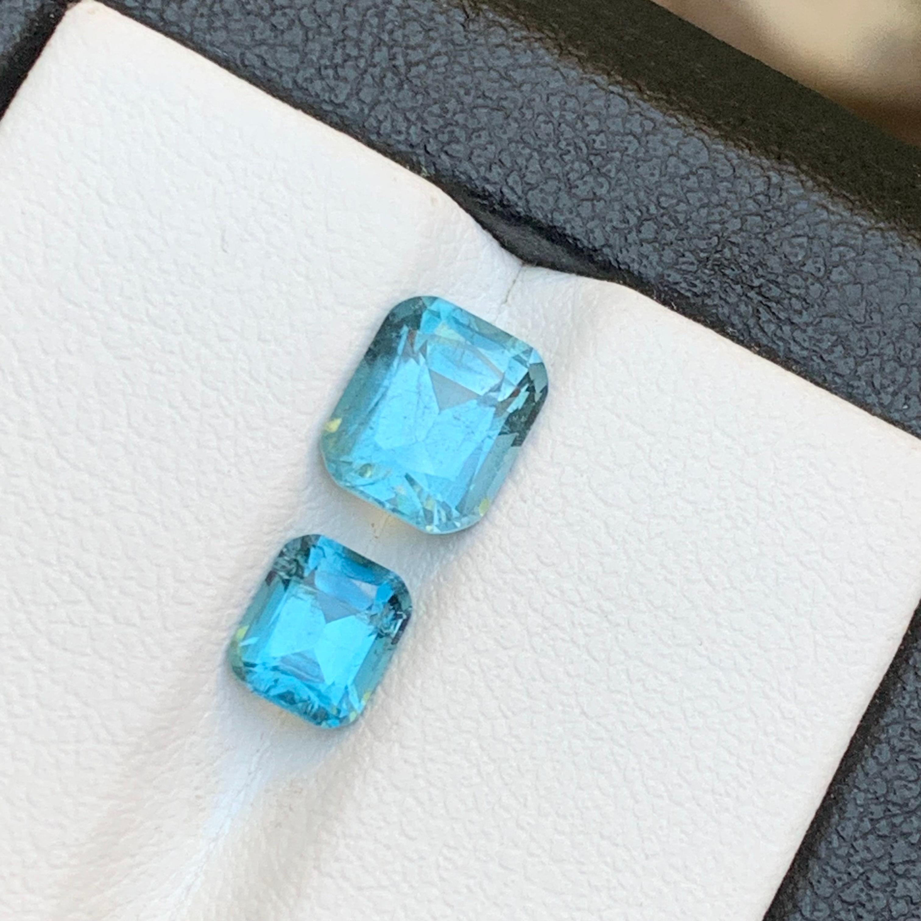 Bague et pendentif en tourmaline naturelle bleu clair, pierres précieuses non serties 2,70 carats taille coussin Unisexe en vente
