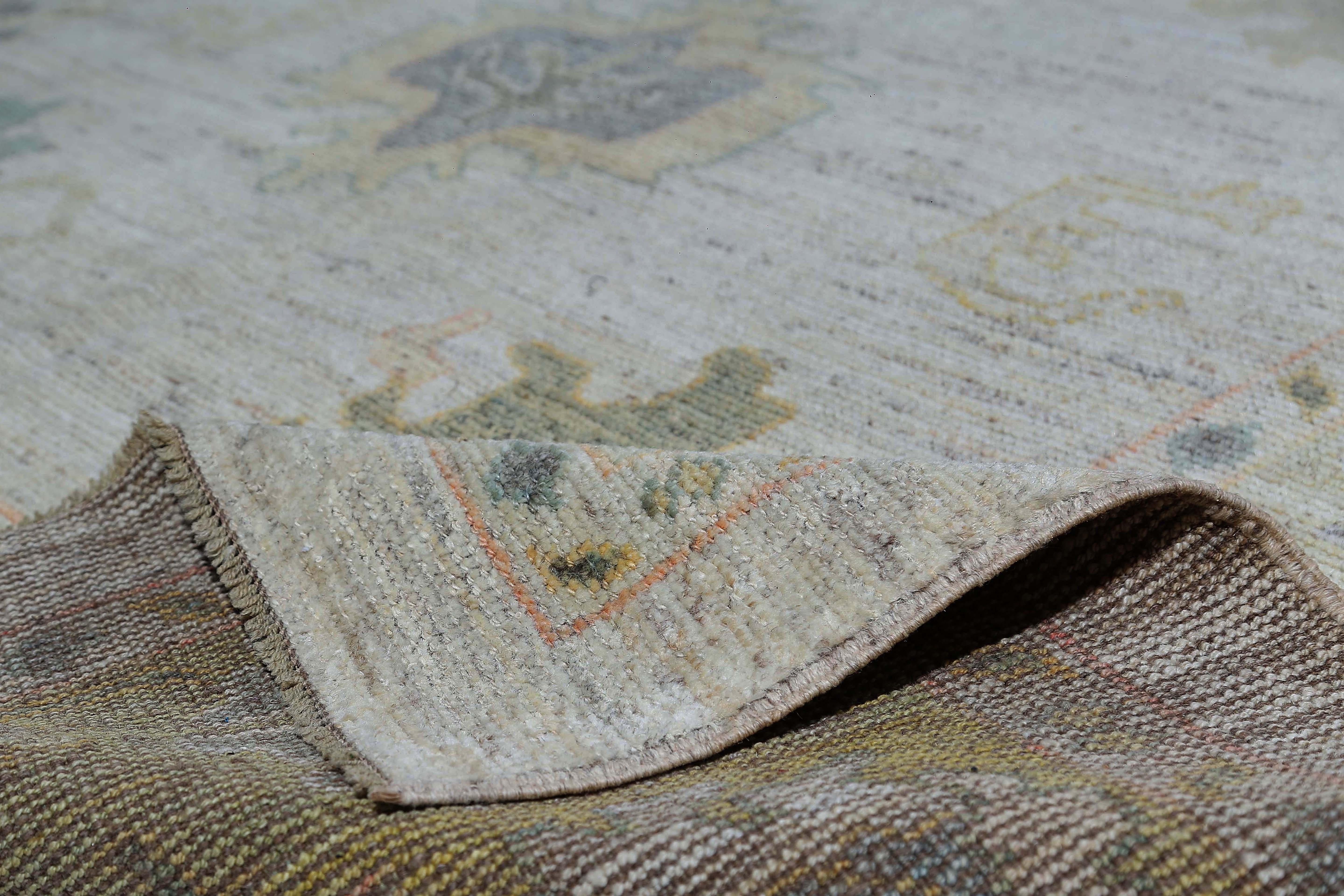 Tapis d'Afghanistan Oushak datant d'environ 1990, motif ivoire en laine - 95494 en vente 1