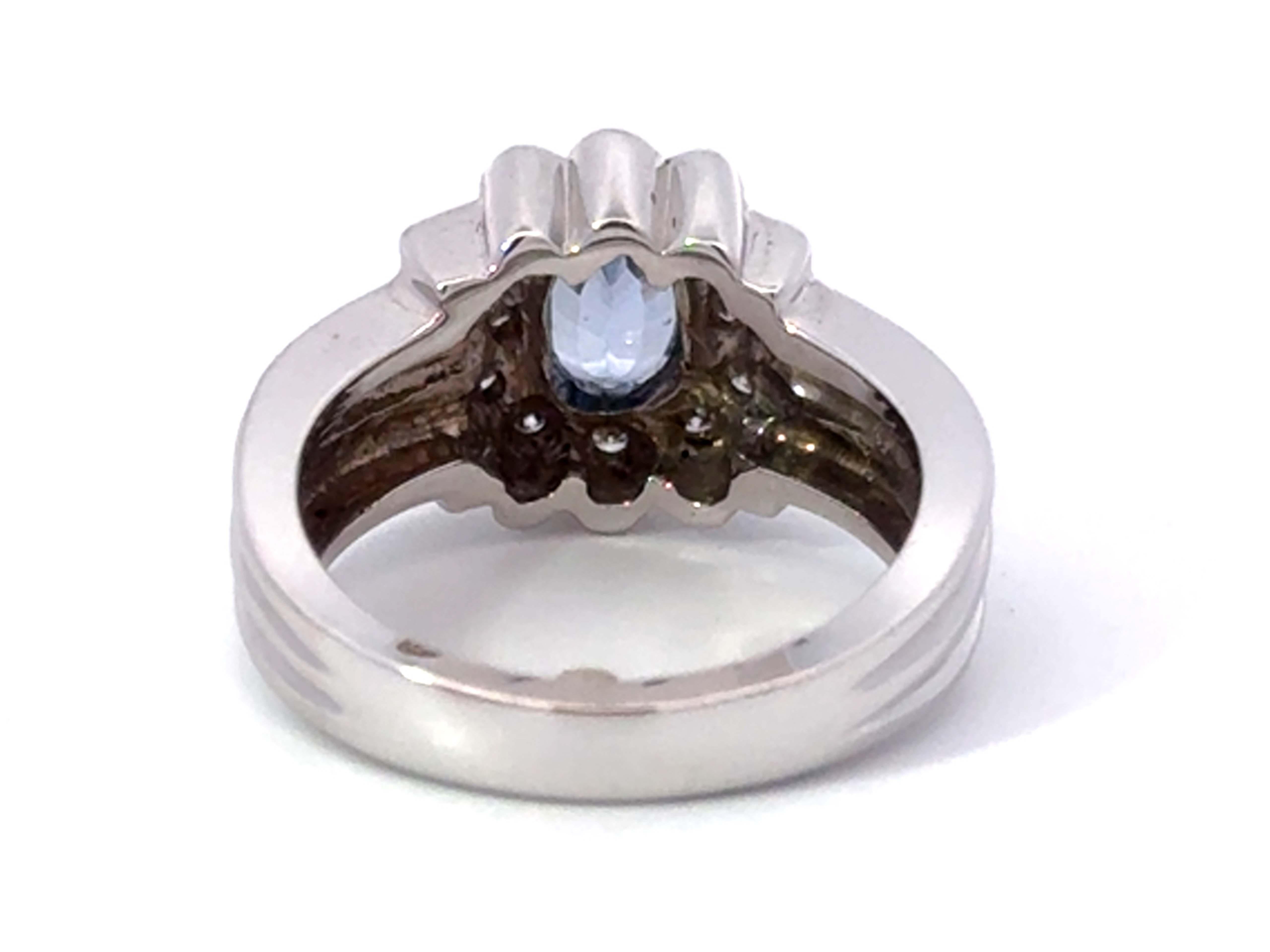 Hellblauer ovaler Saphir-Diamant-Ring 14k Weißgold im Angebot 2