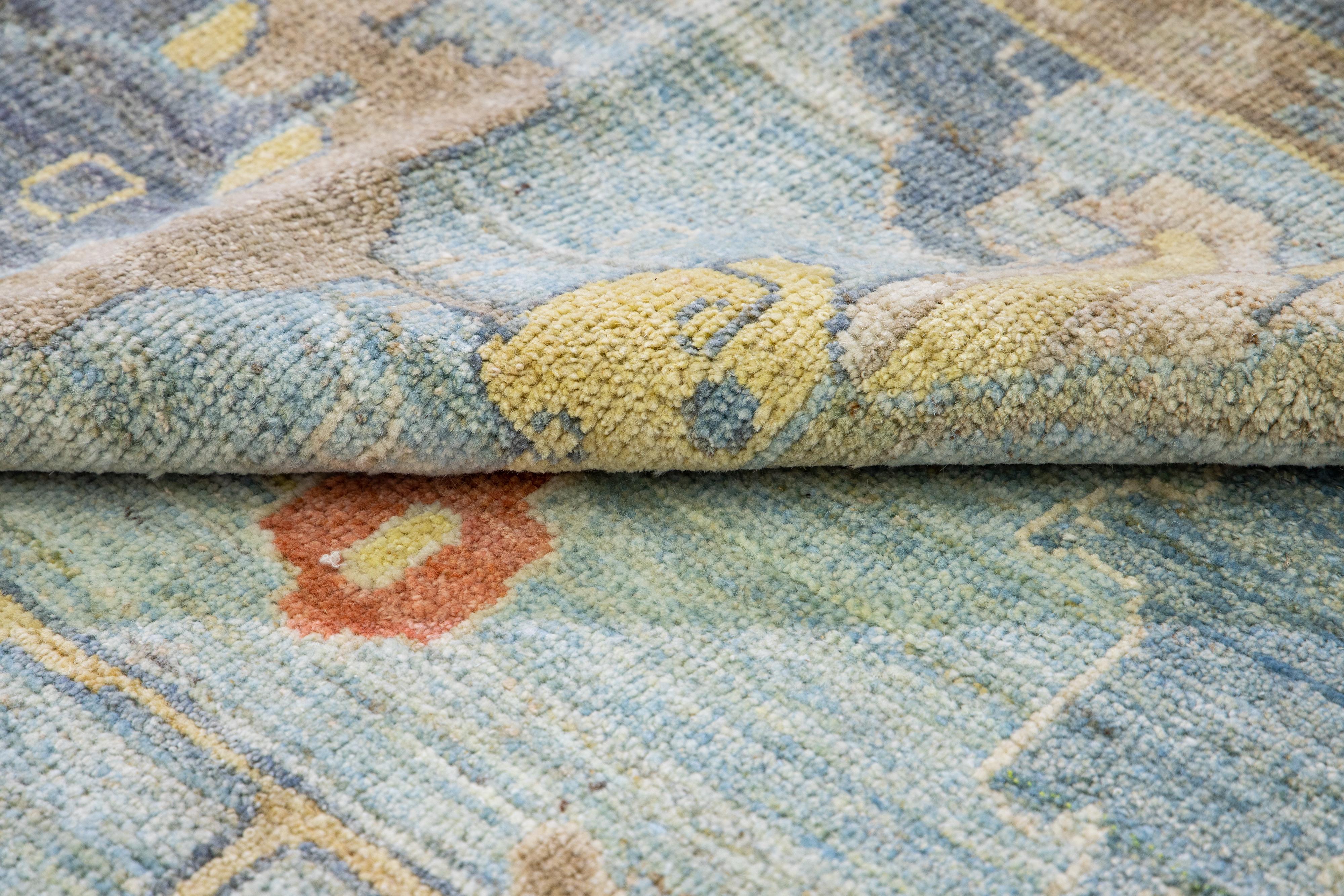 Tapis surdimensionné en laine bleu clair Sultanabad fait à la main avec motif intégral en vente 4
