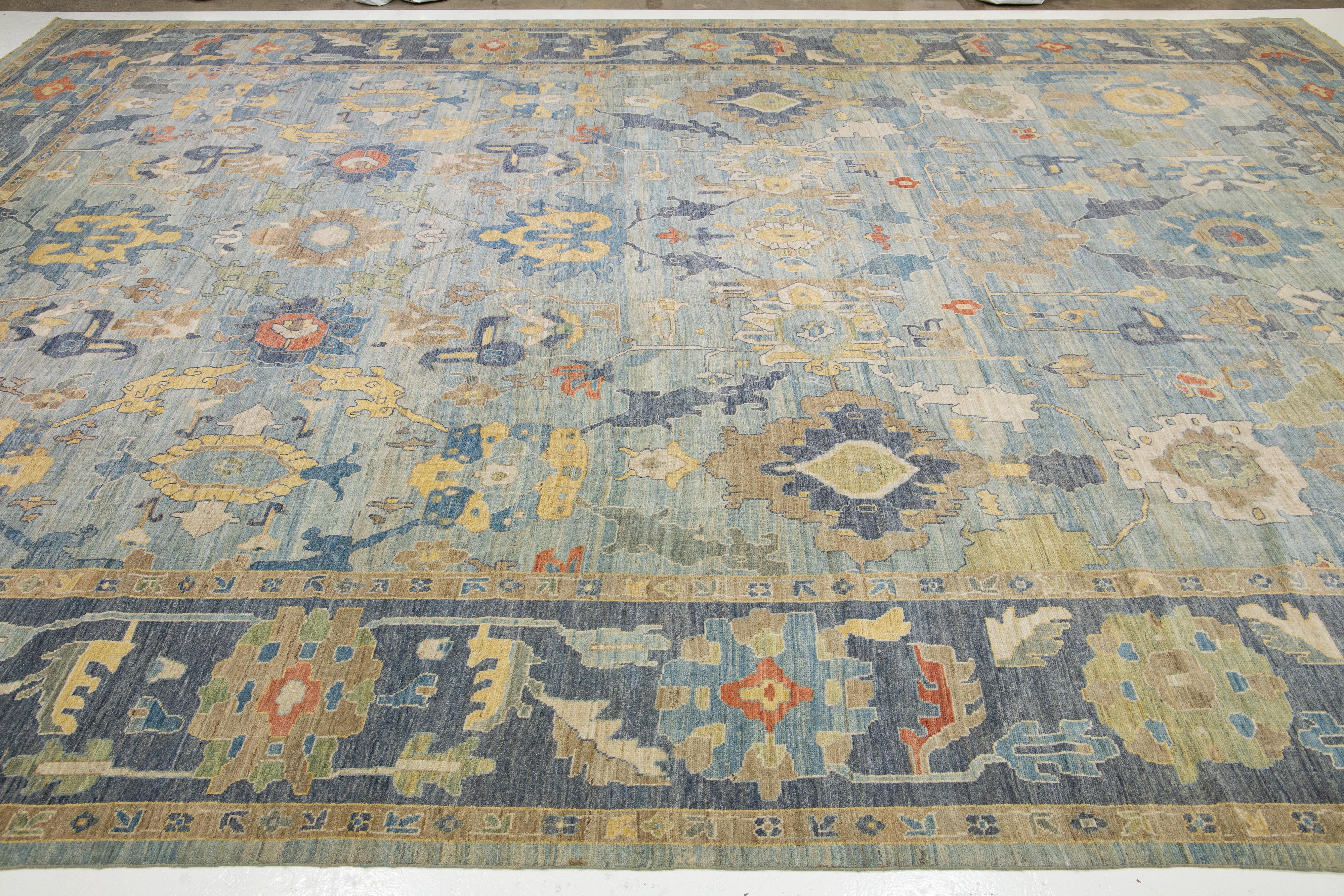 Tapis surdimensionné en laine bleu clair Sultanabad fait à la main avec motif intégral en vente 2