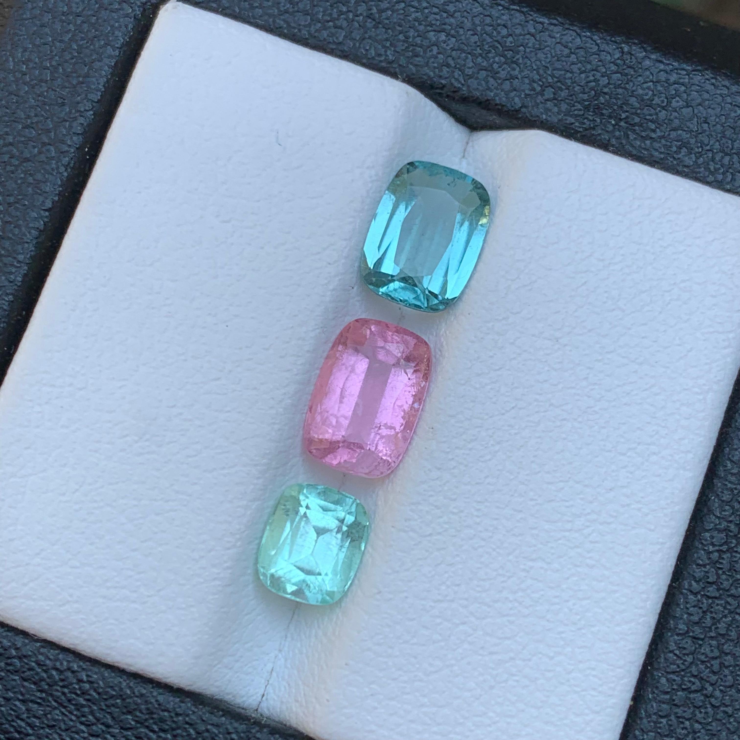 Gemas sueltas de turmalina natural azul claro, rosa y verde pastel 3,55 ct-joya en venta 1