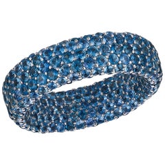 Light Blue Sapphire 6.49 Carat Inside or Outside 18 Karat Gold 3-Row Ring