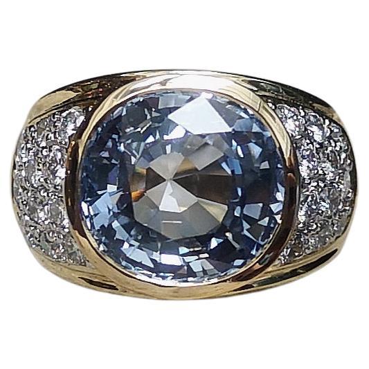 Light Blue Sapphire with Diamond Ring set in 18 Karat Gold Settings For Sale