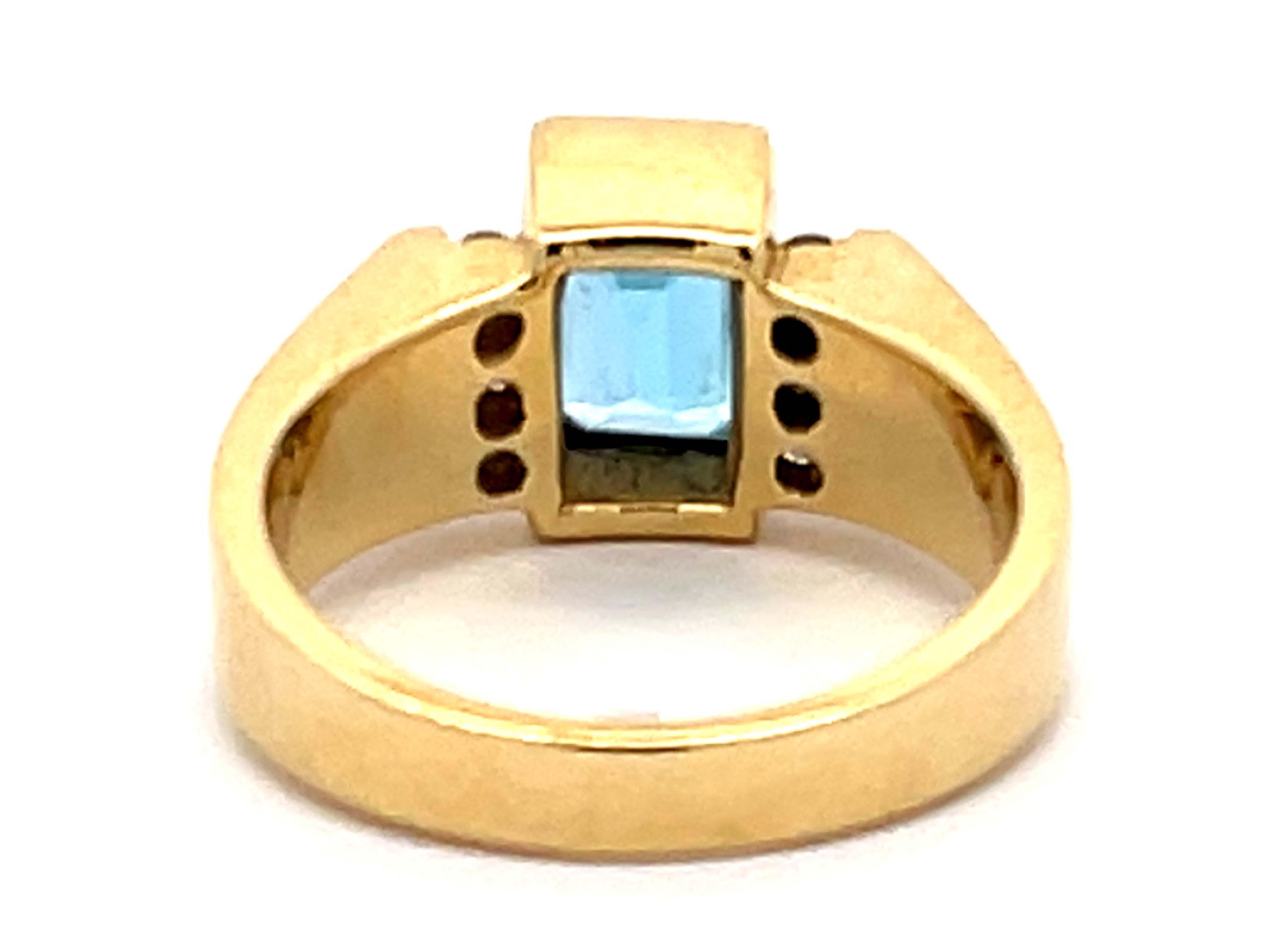 Women's or Men's Light Blue Topaz and Diamond Ring in 14k Yellow Gold For Sale
