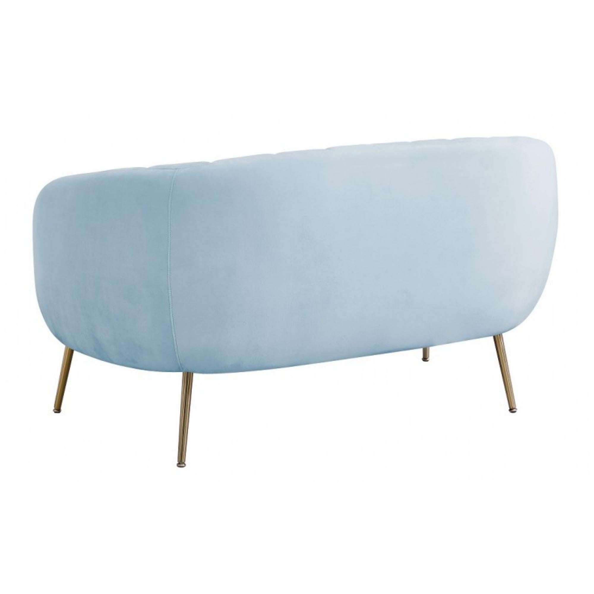 Light Blue Velvet Upholstered 2 seater sofa new.

DATA SHEET:

-Design sofa, 2 seats

-Made with solid wooden structure.

-High-density polyurethane foam.

-Upholstered in light blue 59 velvet fabric

-Metallic legs with gold