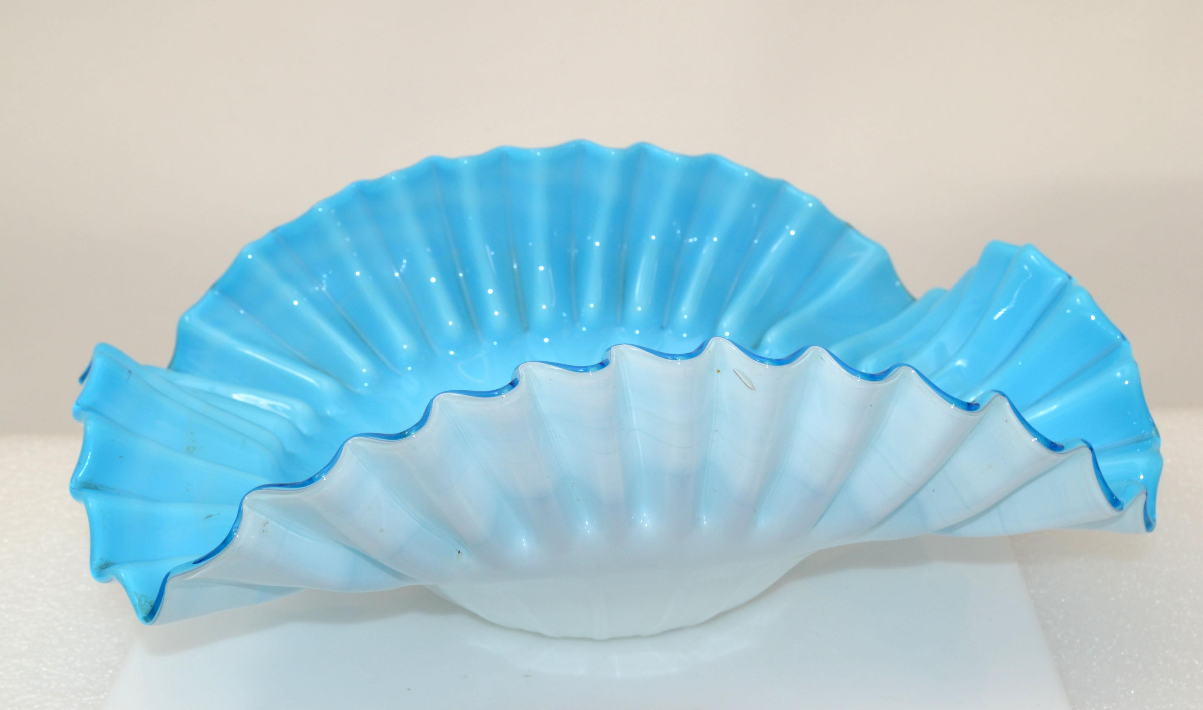 Light Blue & White Cased Ruffled Murano Art Glass Bowl Italy Mid-Century Modern For Sale 7