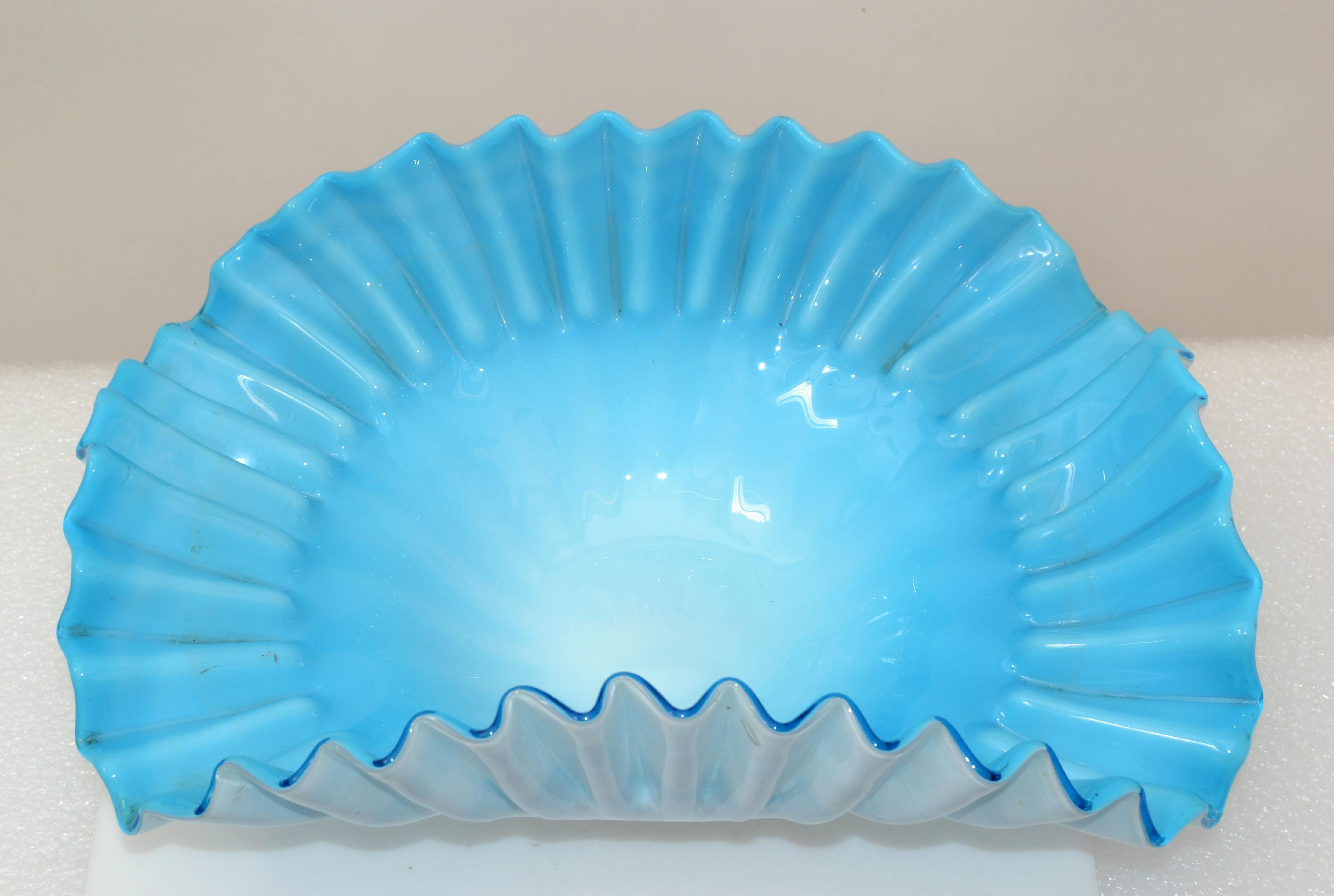 20th Century Light Blue & White Cased Ruffled Murano Art Glass Bowl Italy Mid-Century Modern For Sale