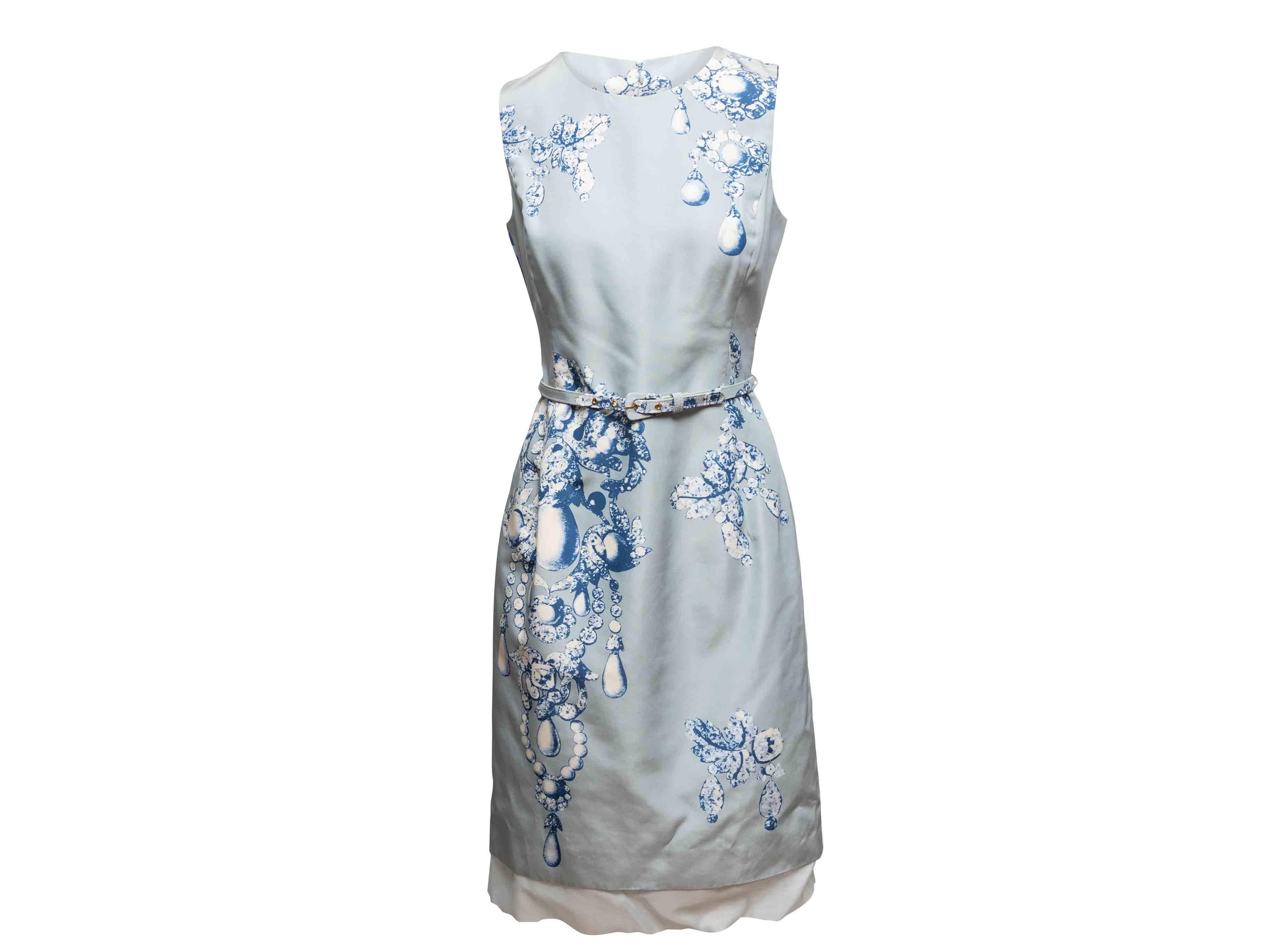Gris Robe sans manches à imprimé bijoux bleu ciel et blanc Oscar de la Renta Taille 6 US en vente