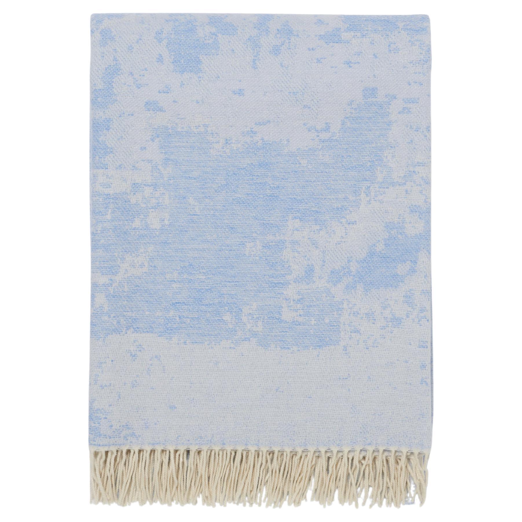 Light-Blue Wool and Cashmere Throw Made in Italy – Jacquard Marble Effect For Sale