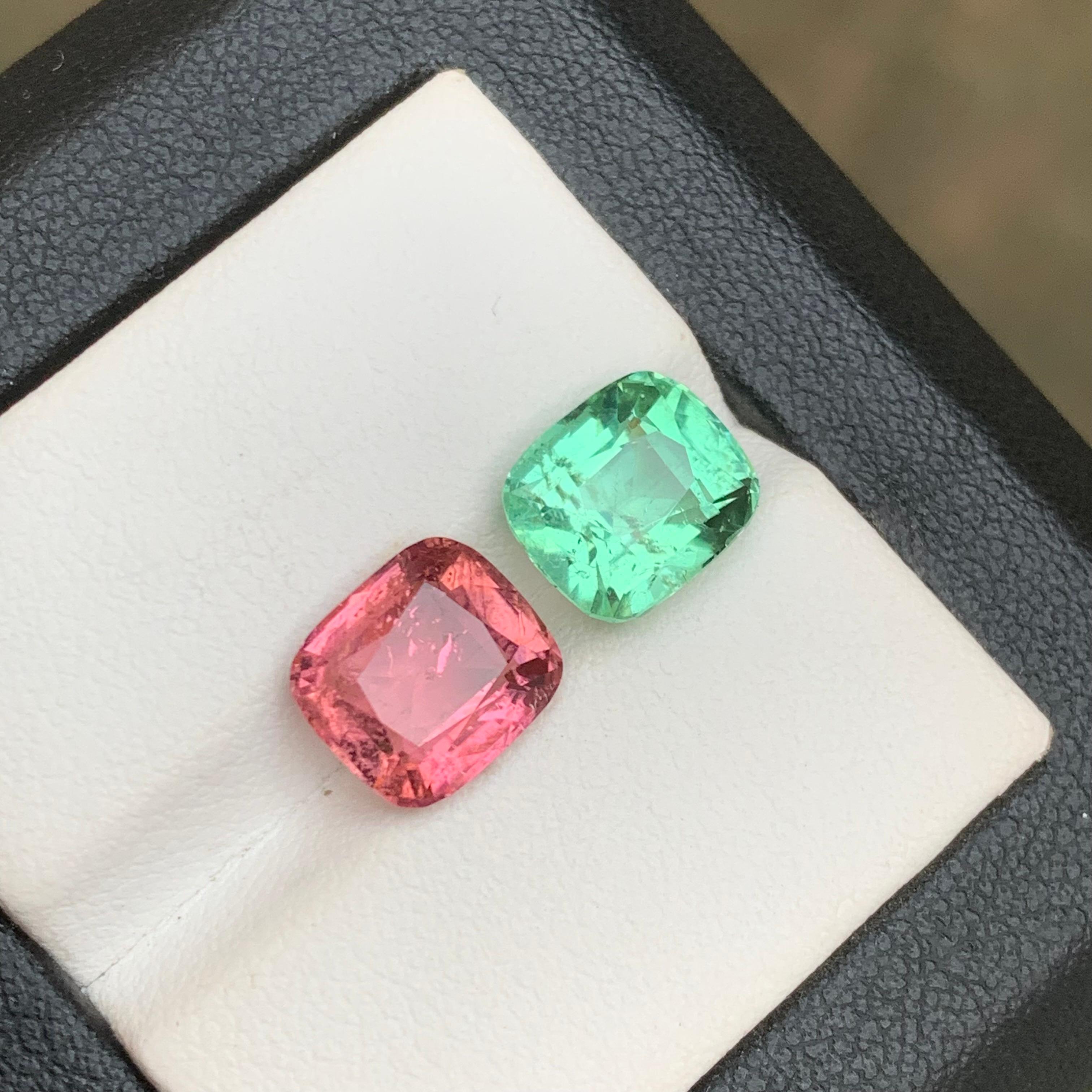 Taglio cuscino Gemme di tormalina naturale verde chiaro e rosa da 6,60 carati con taglio a cuscino - Jewell in vendita