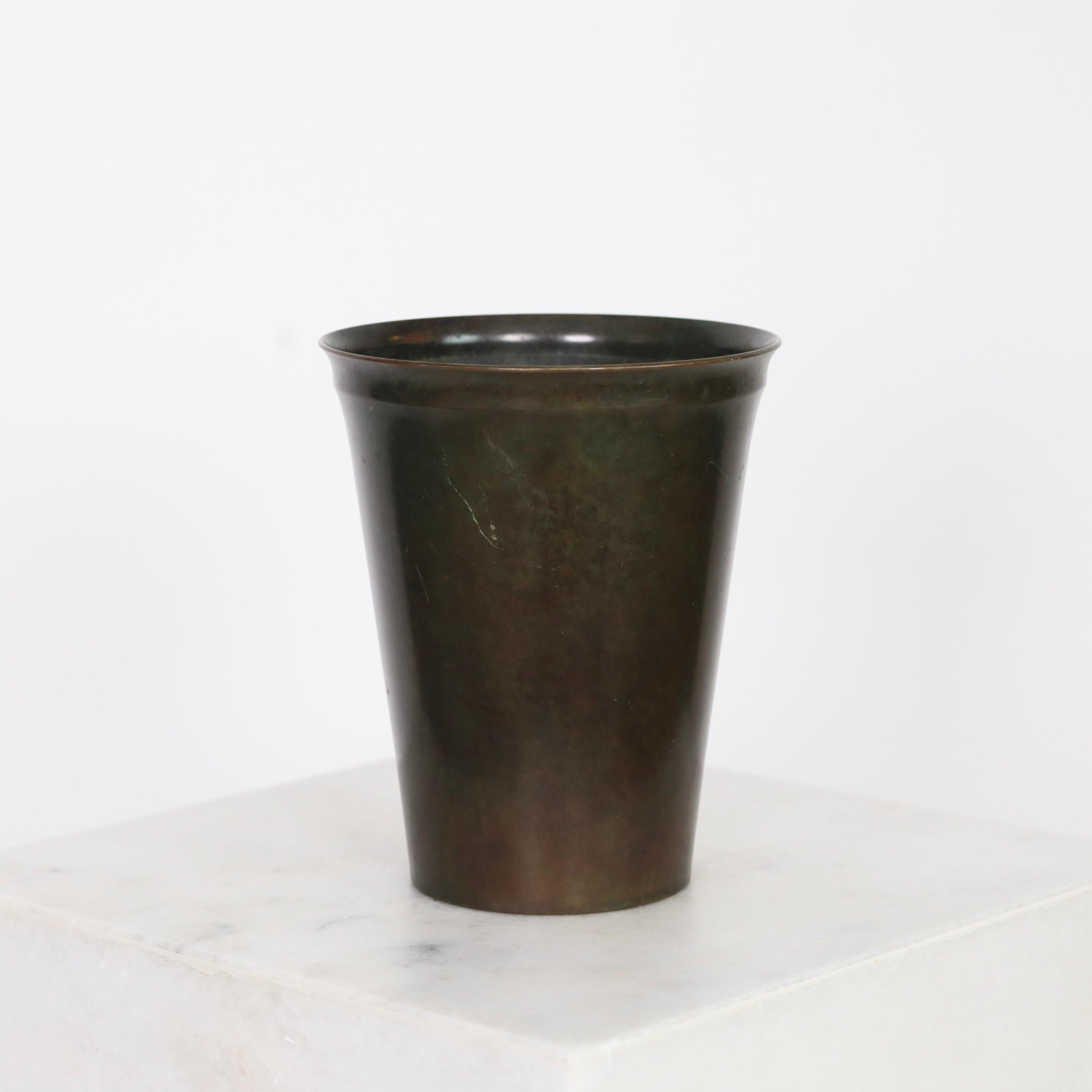Bronzo Vaso in bronzo chiaro di Just Andersen, anni '30, Danimarca in vendita