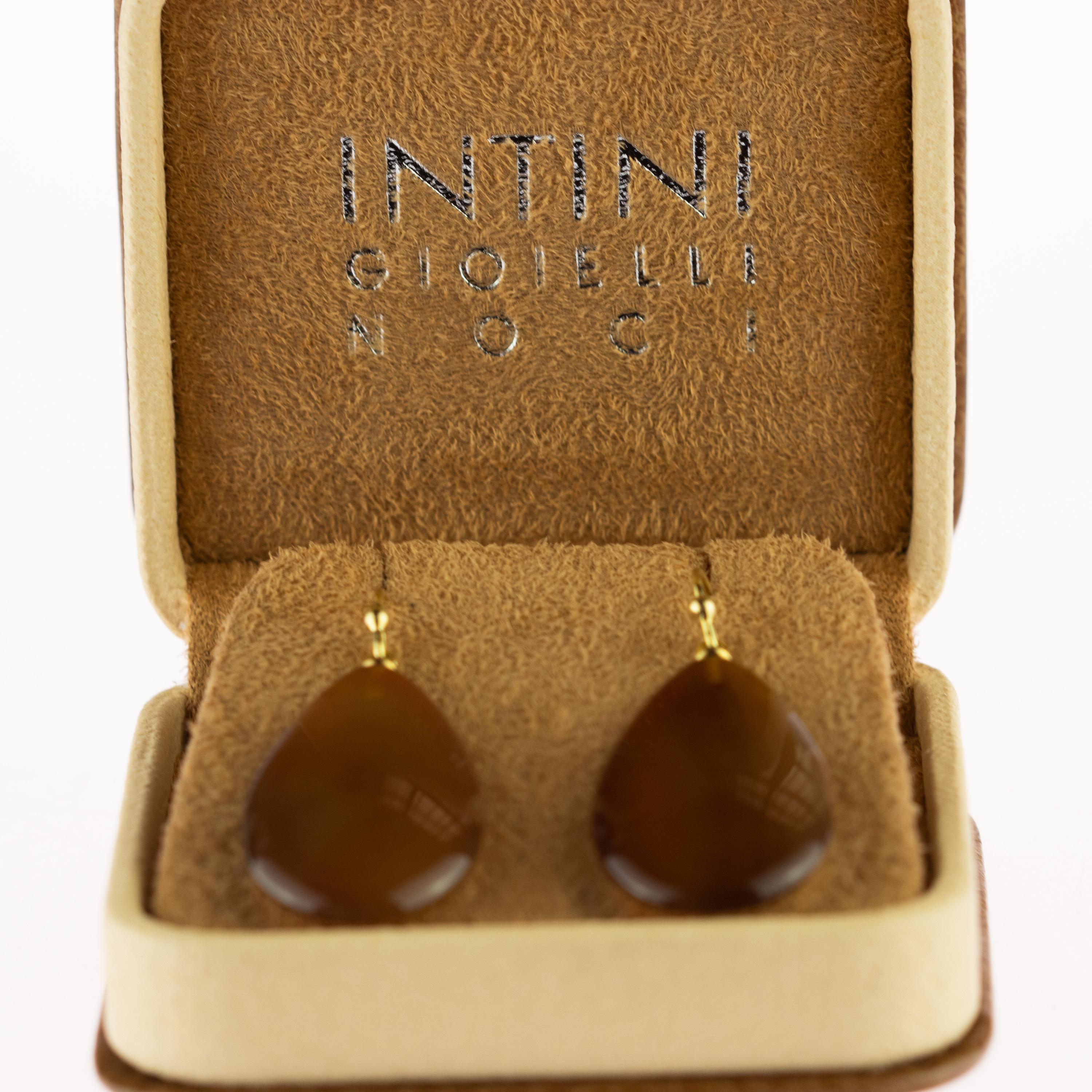 Orecchini lunghi a goccia con gancio in agata marrone chiaro in oro giallo 18 carati in vendita 1