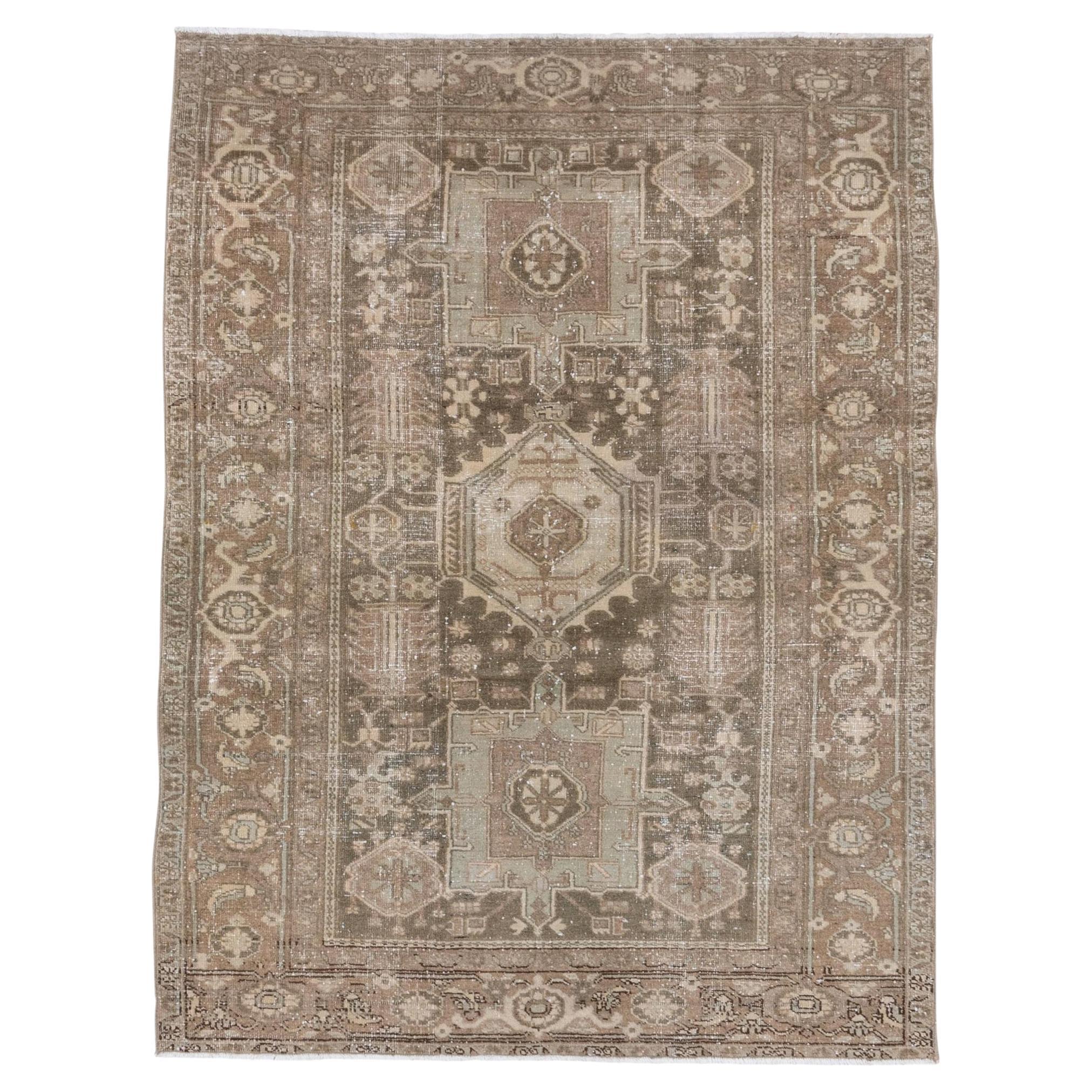 Tapis persan antique Karaje marron clair en vente