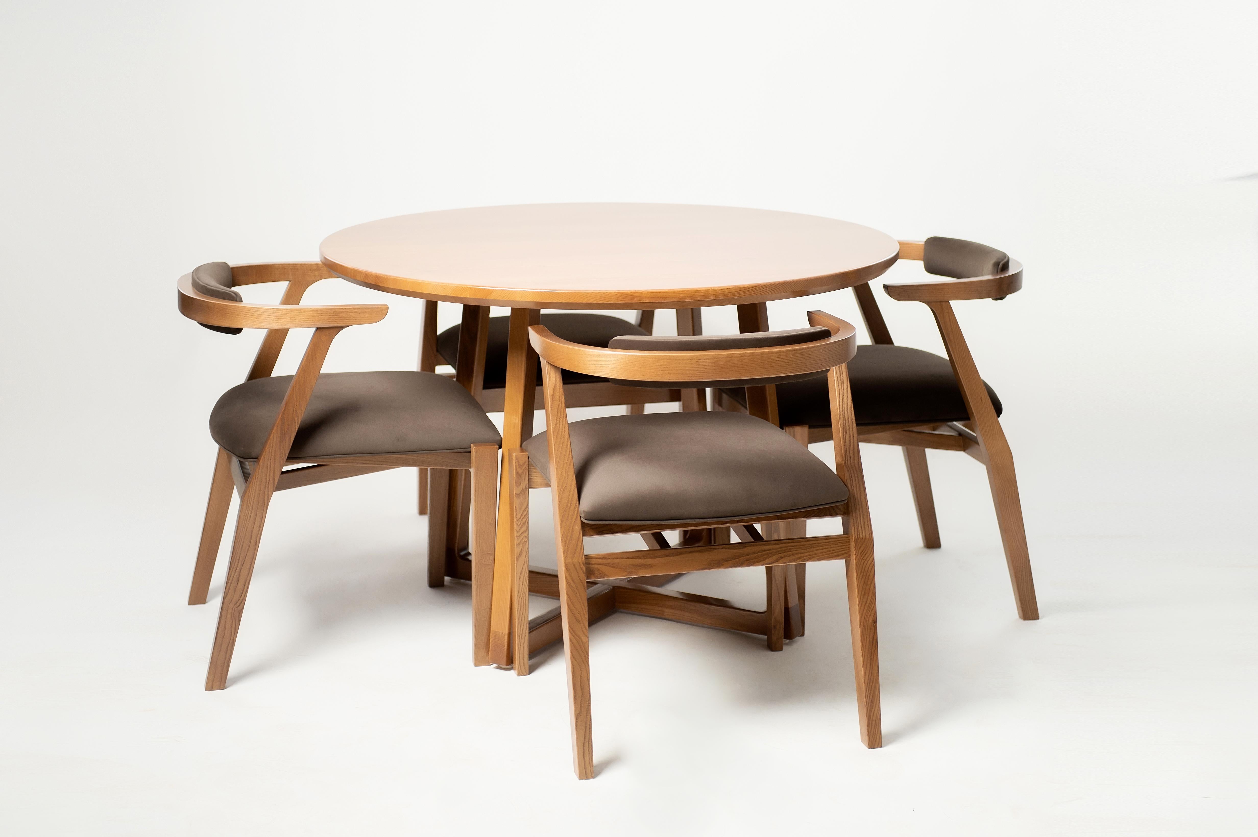 Light Brown Ash Solid Wood Round Dining Table For Sale 2