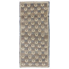 Tapis turc vintage Tulu avec treillis, marron clair, gris-bleu et crème