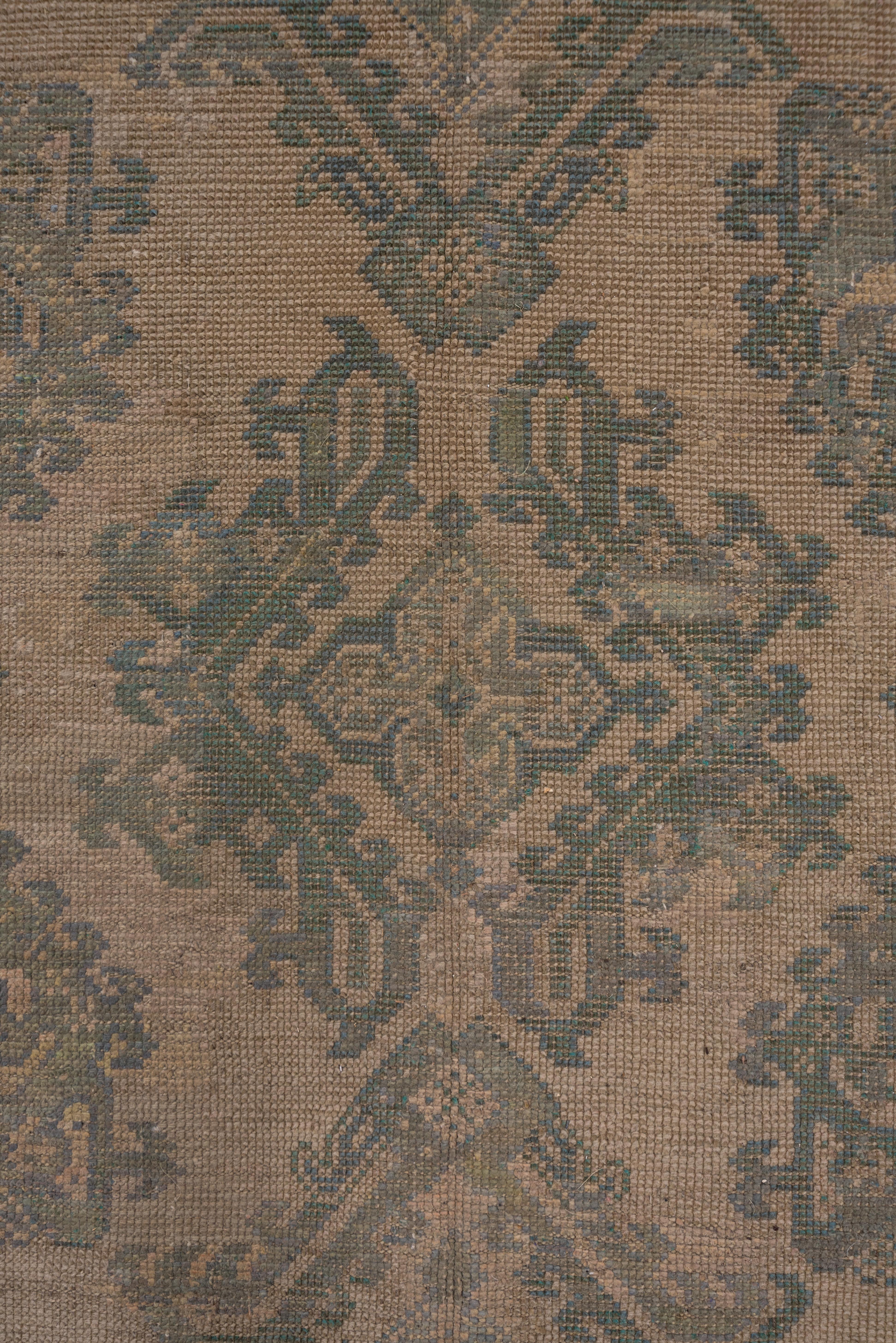 Light Brown and Green Antique Oushak Carpet, circa 1920s In Good Condition For Sale In New York, NY
