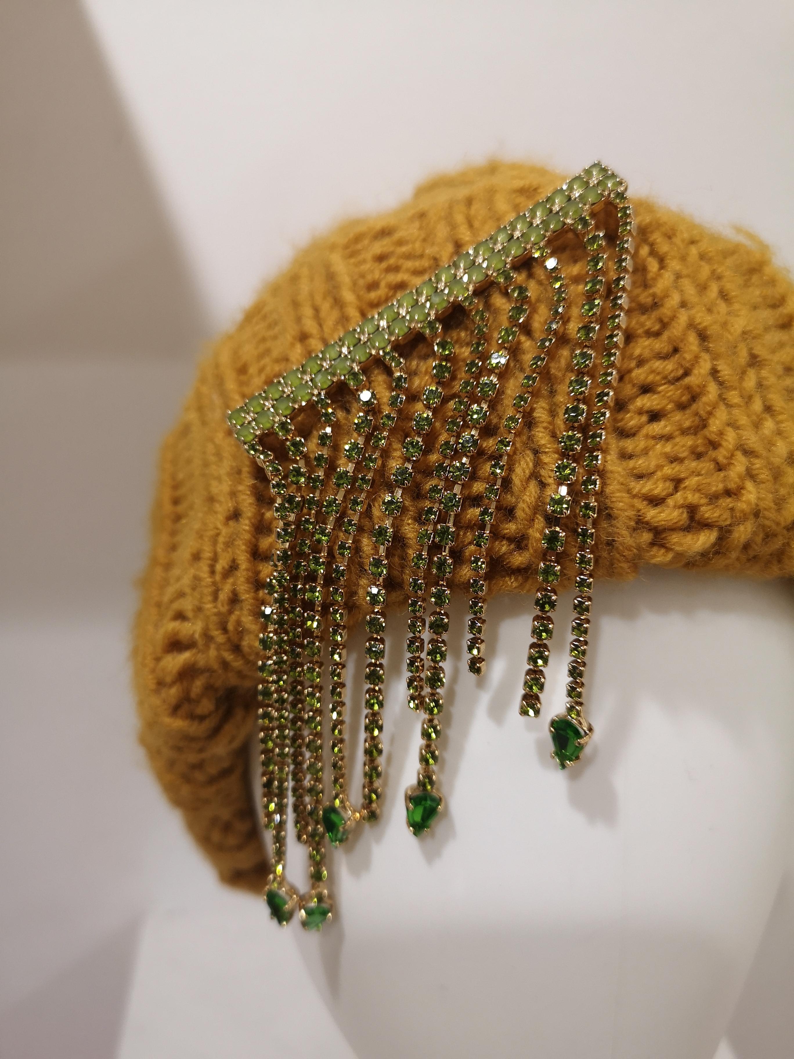 Light brown green swarovski stones brooch hat
totally handmade in italy