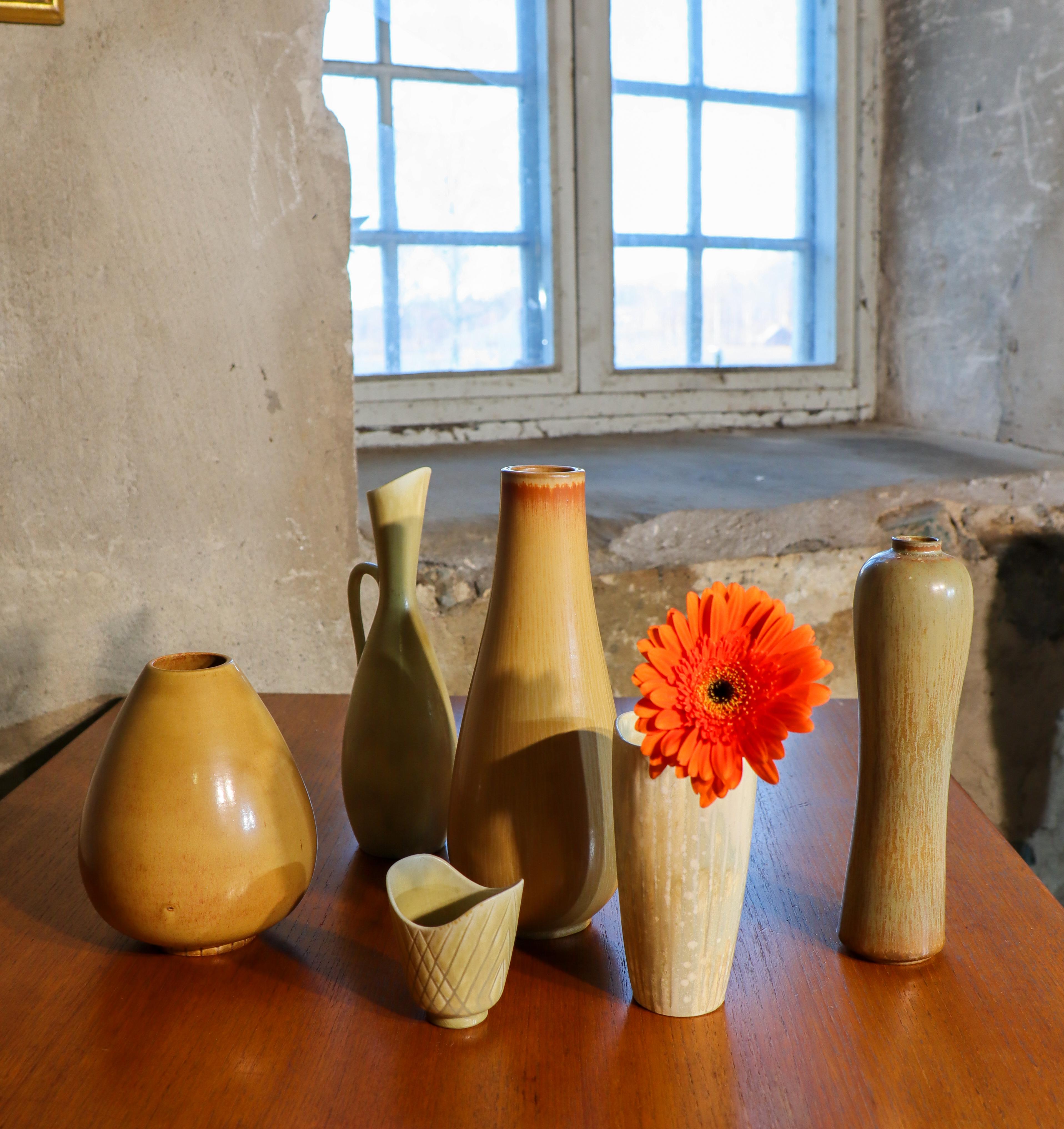 Vaso alto in ceramica marrone chiaro - Gunnar Nylund - Rörstrand - Metà del XX secolo in vendita 3